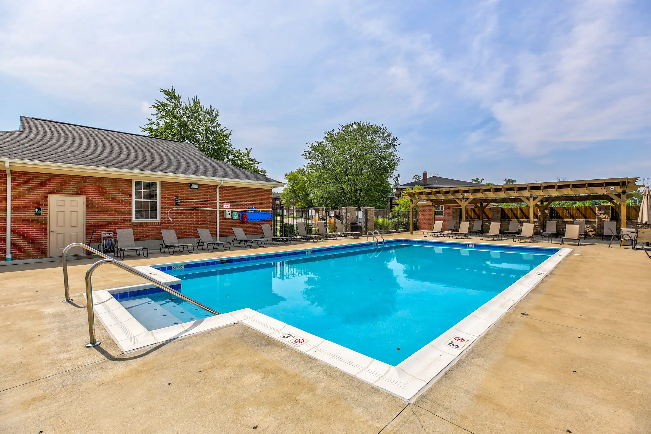 Four Seasons 3422 Cintonya Dr Erlanger, KY Apartments for Rent Rent.