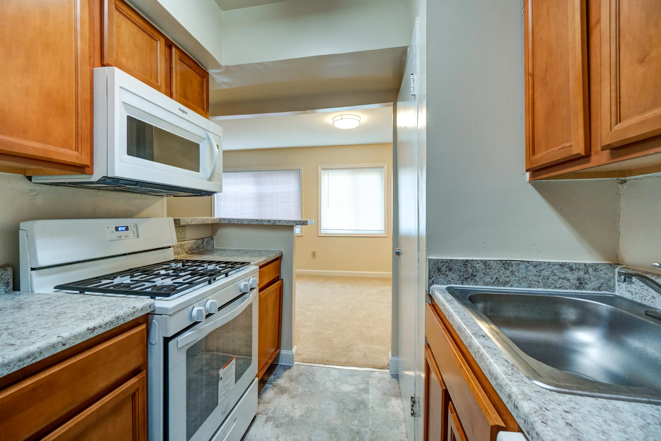 Manchester Manor Apartments Silver Spring, MD 20901