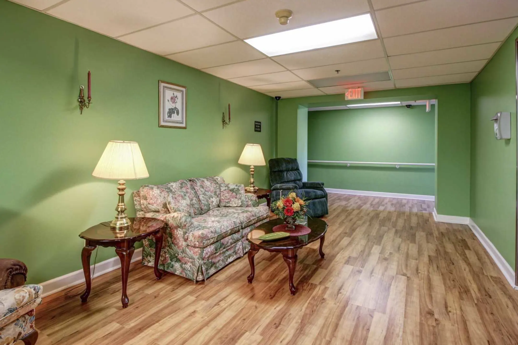 Clubhouse - Willow Run Apartments - Huntsville, AL