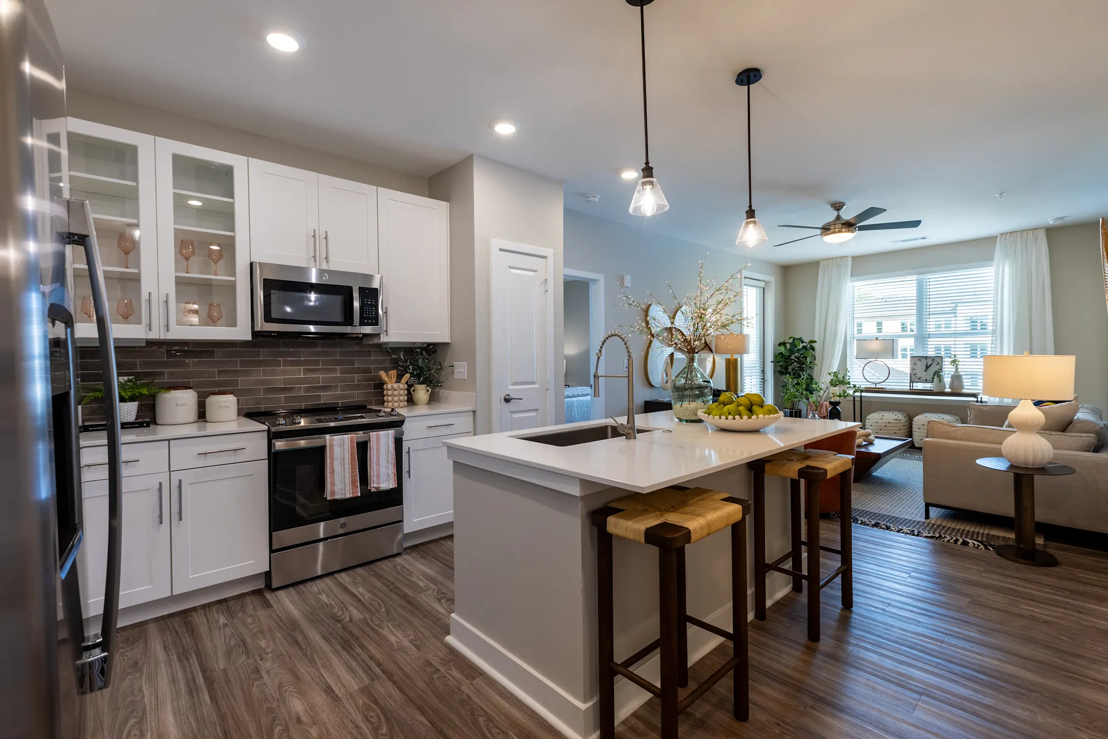 Bainbridge Cary Apartments Cary, NC 27513