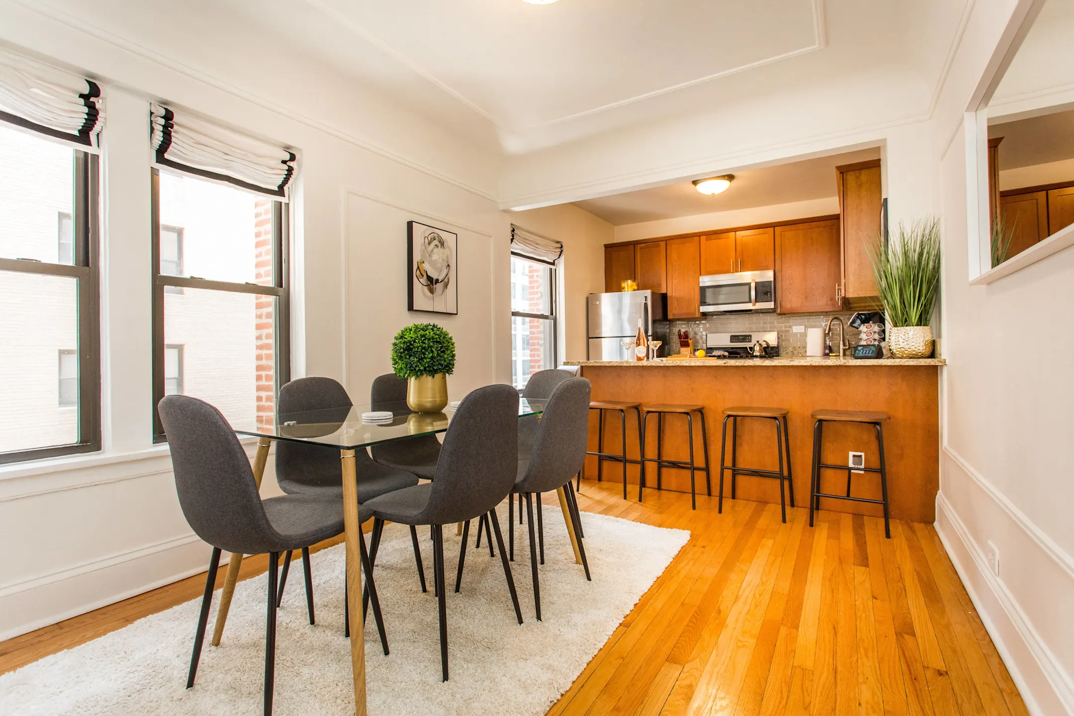 The Chatelaine Apartments Chicago, IL 60611