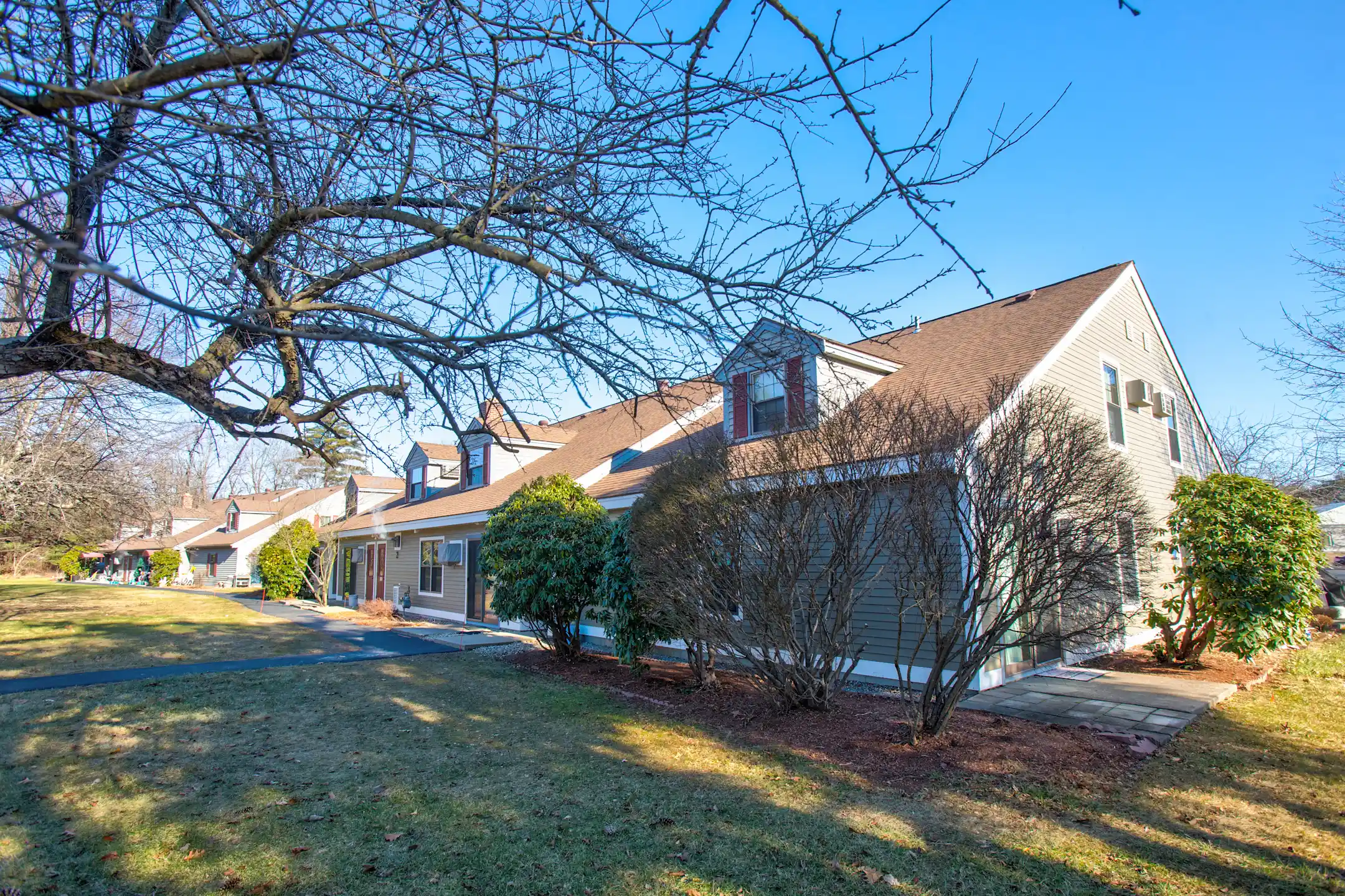 Merrimack Meadows Apartments Merrimack, NH 03054