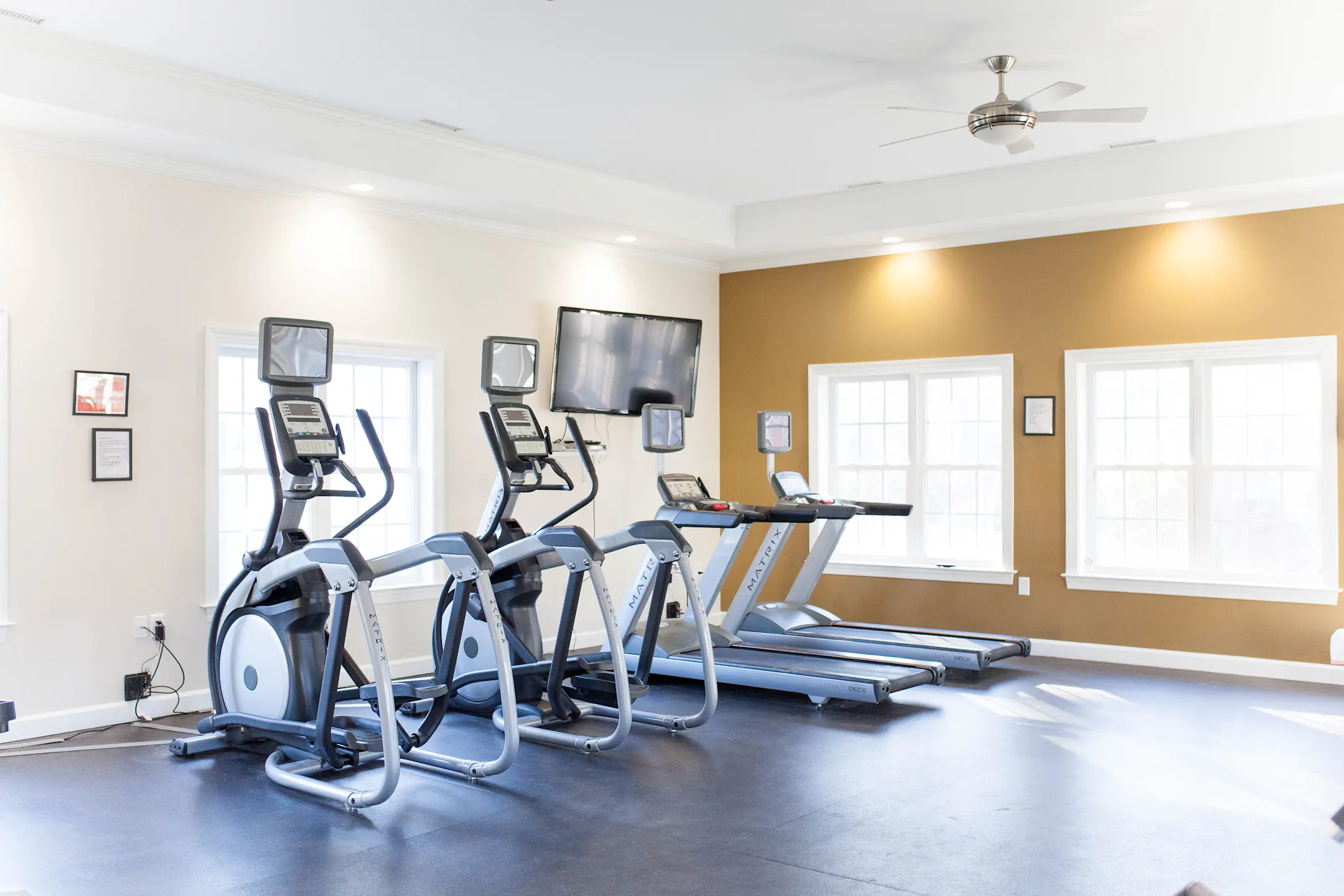 The Jamestown Apartments 200 Yeardley Dr Newport News, VA Townhomes