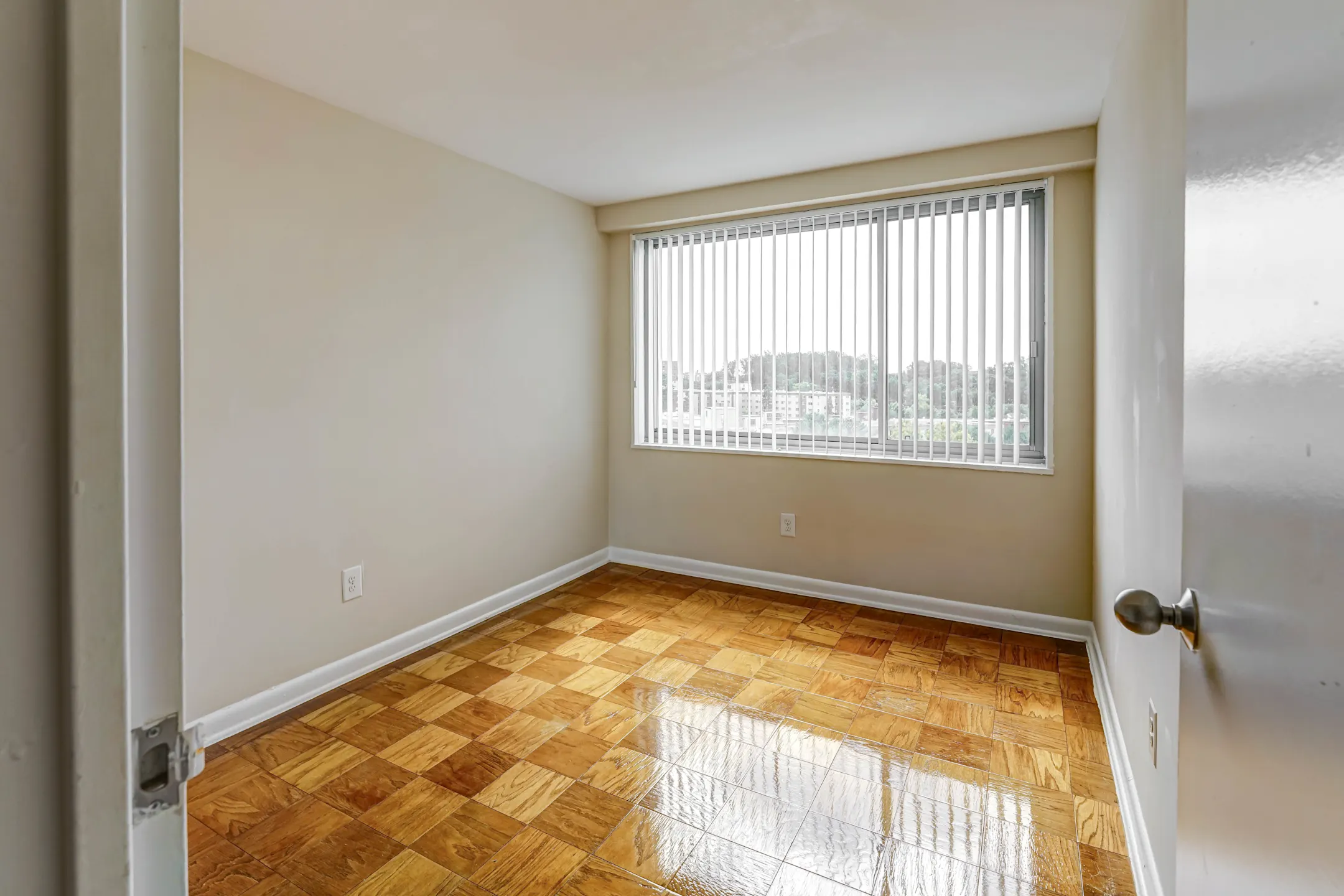 Bedroom - 8600 - Silver Spring, MD