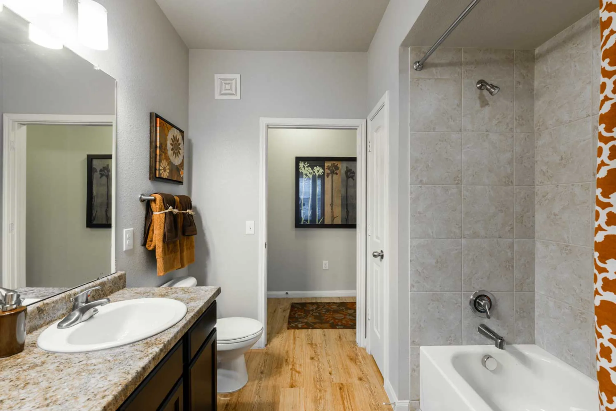 Queenston Manor Apartments Houston, TX 77084