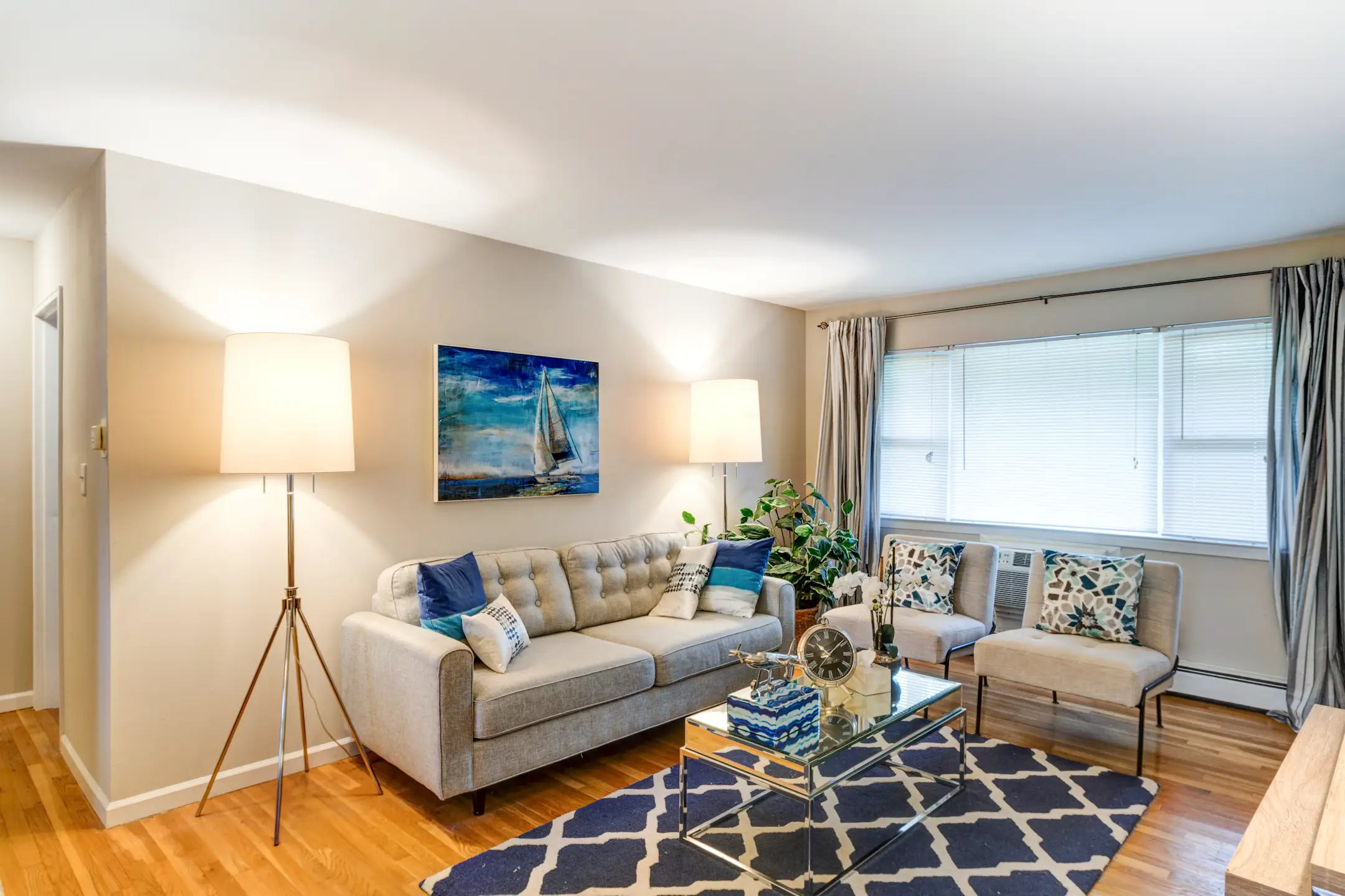 Living Room - Stratford Apartments - Old Bridge, NJ
