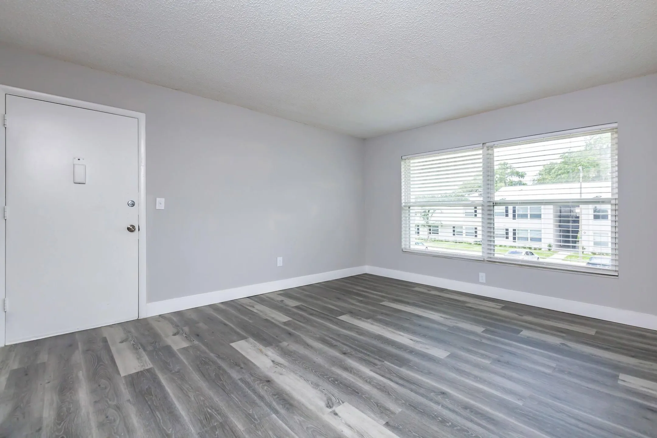 Armature Park Apartments 7702 Rivergate Dr Tampa, FL Apartments for