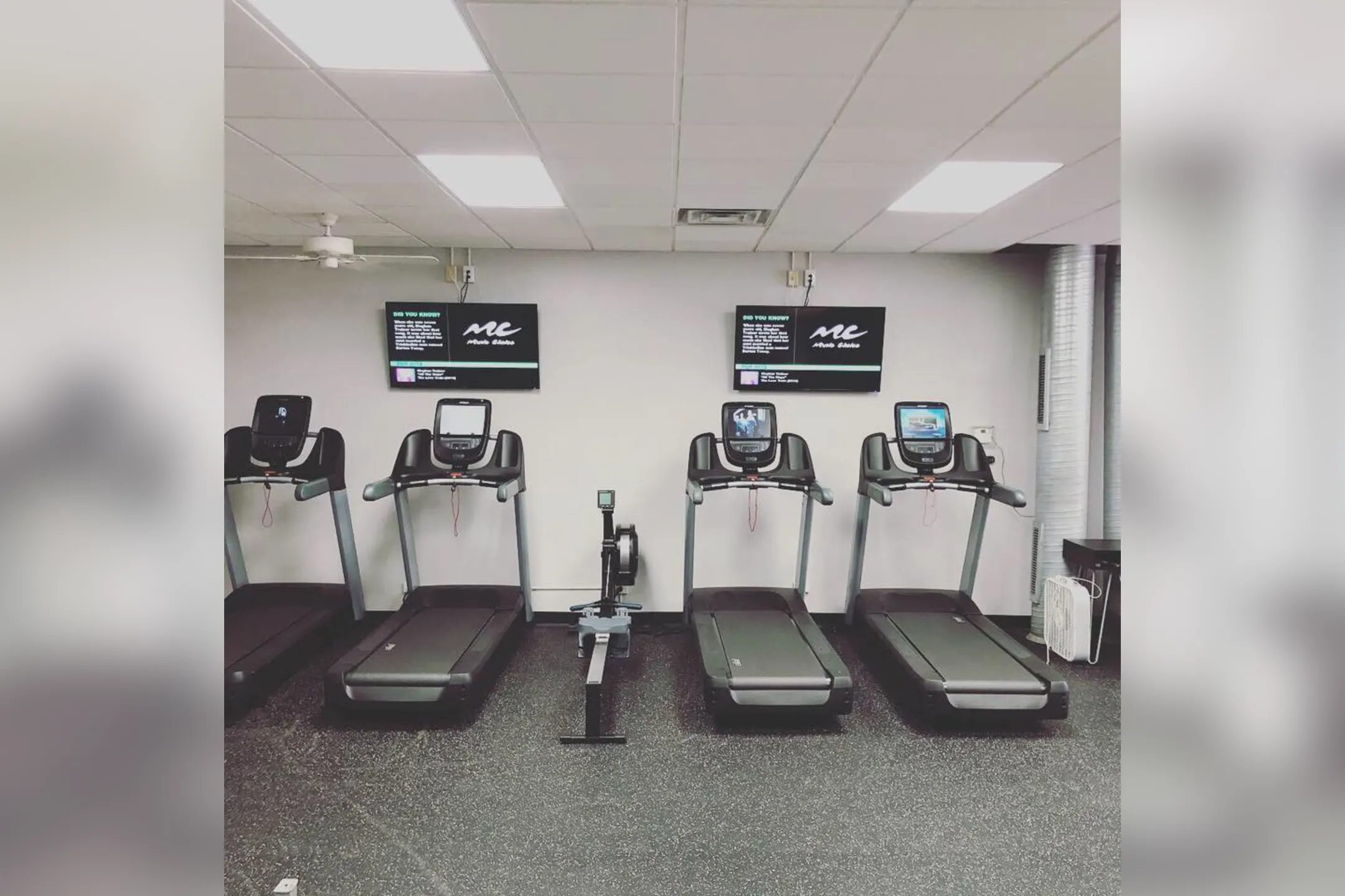 Fitness Weight Room - Olentangy Village - Columbus, OH