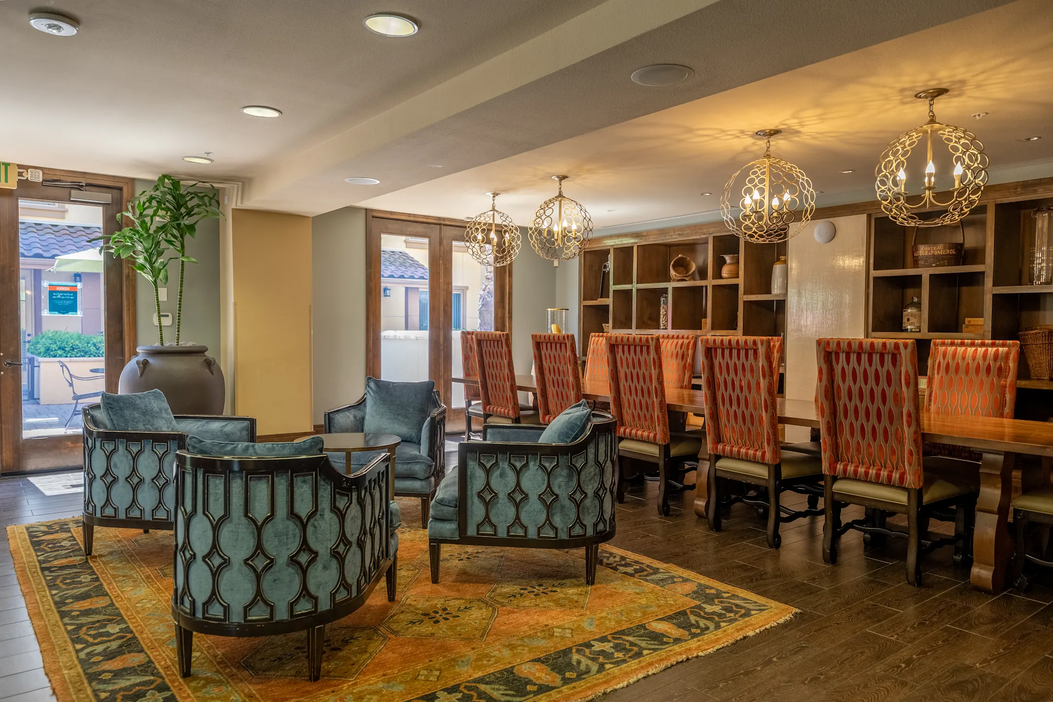 Pacific Ridge Apartments San Diego, CA 92110