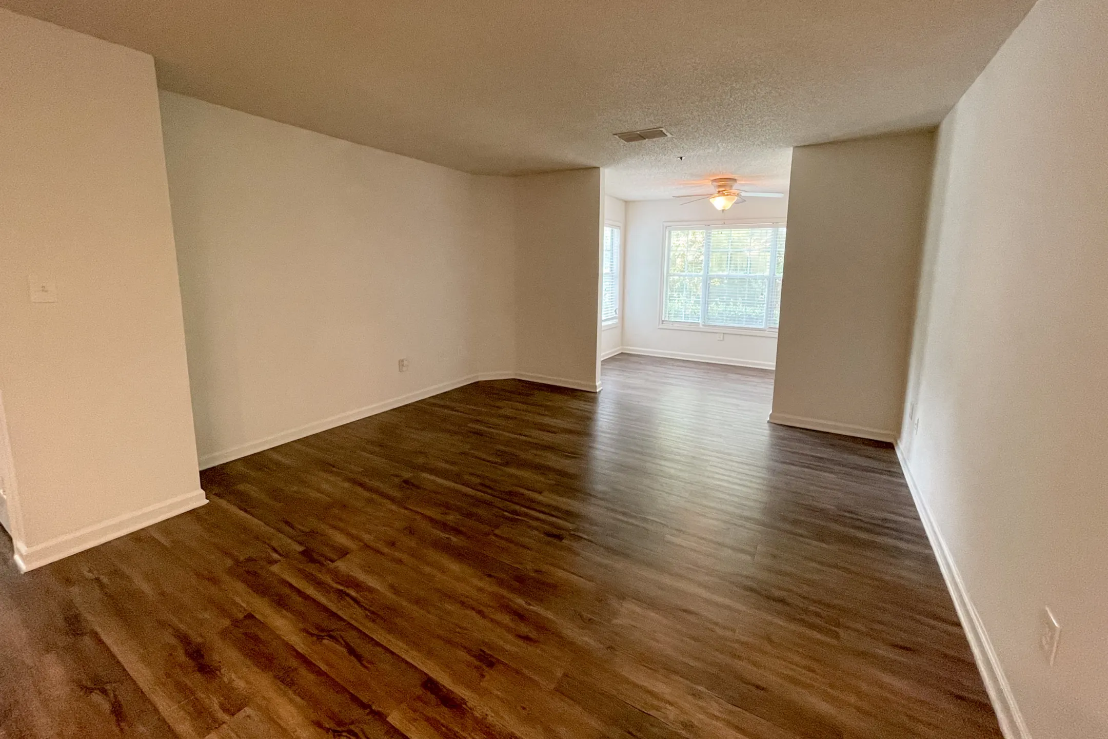 The Crest at Berkeley Lake Apartment Homes Apartments Duluth, GA 30096