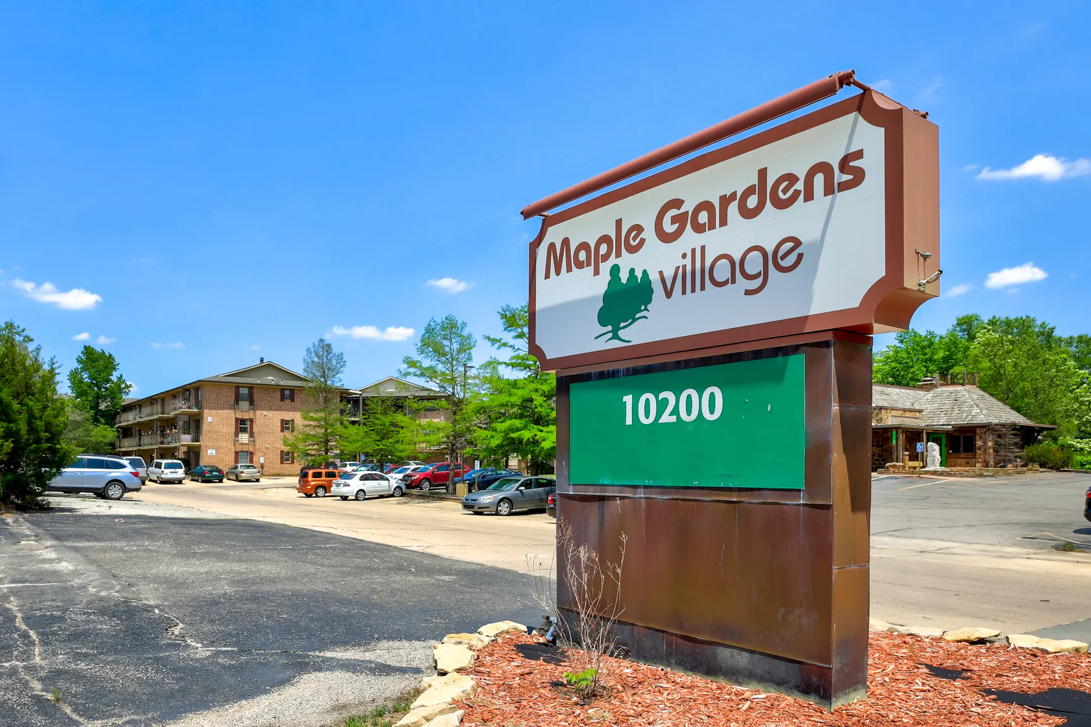 Community Signage - Maple Gardens Village - Wichita, KS