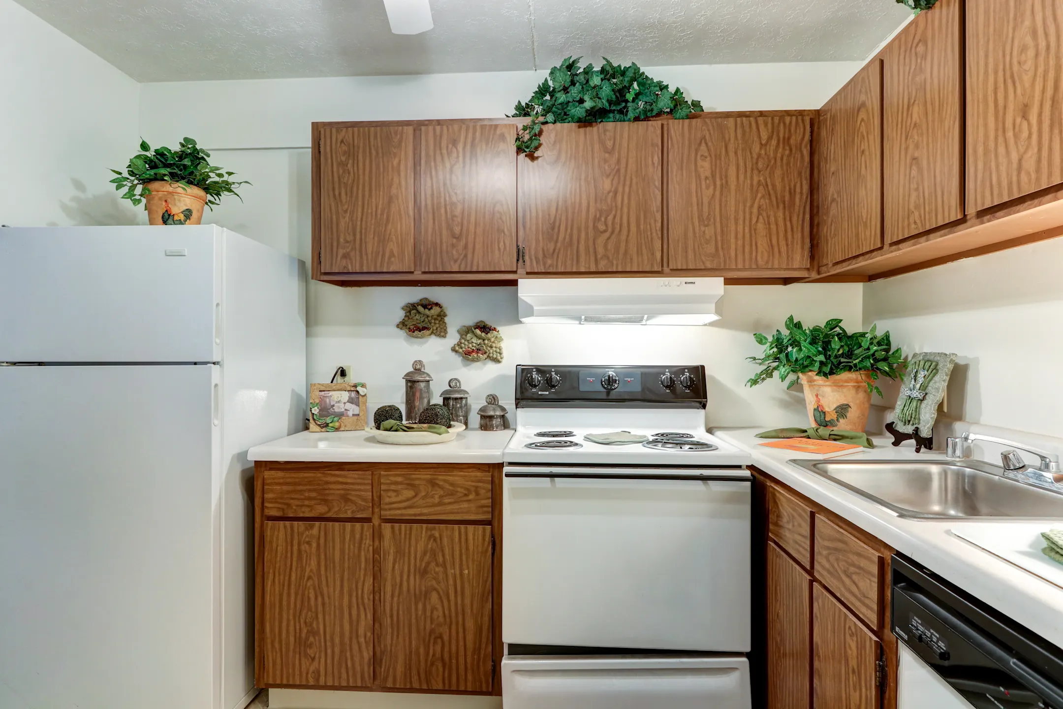 Bedford Green Apartments Apartments Bedford, OH 44146