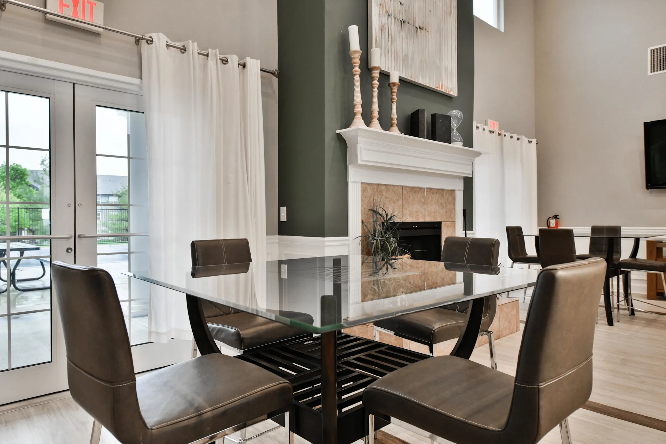 Whispering Ridge Apartments Omaha, NE 68116