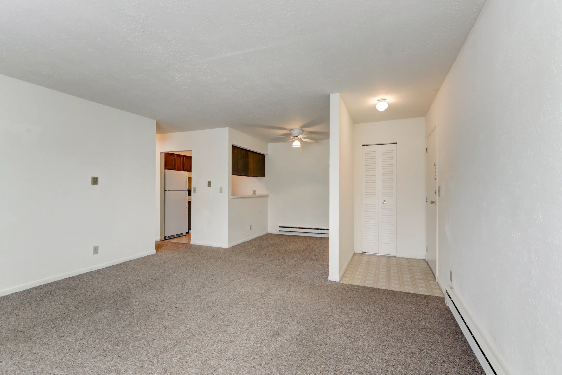 Farmington Hills Apartments 1000 W Mishawaka Rd Elkhart, IN