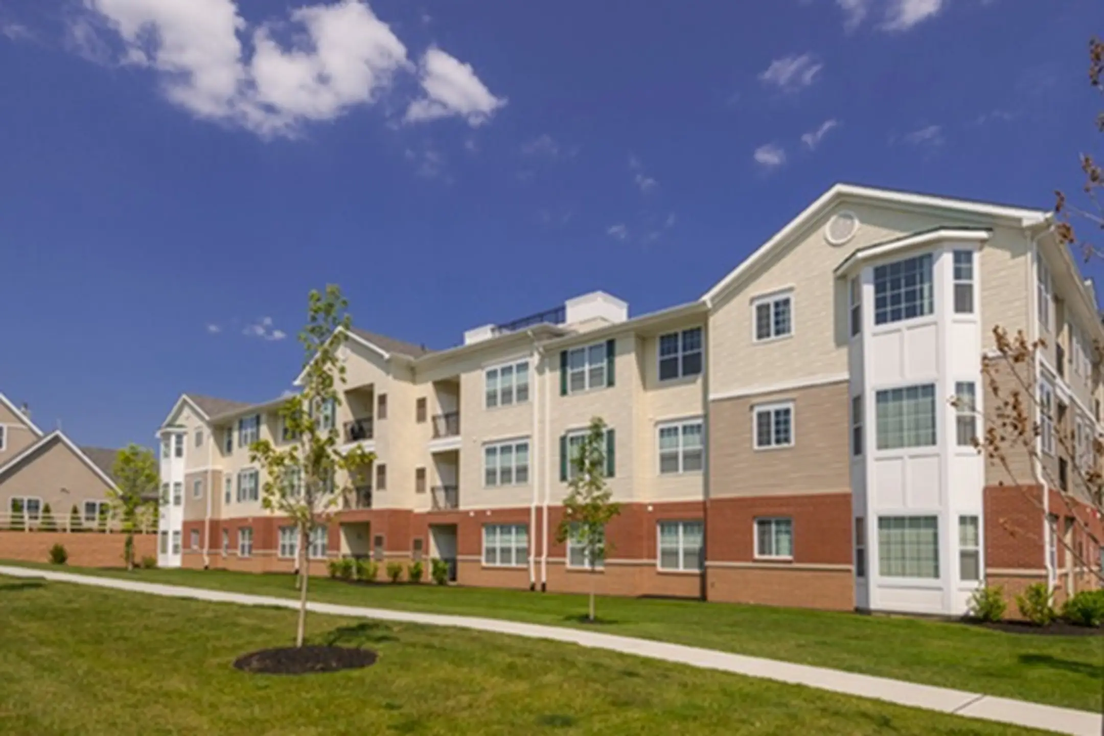 Camelot at Marlboro 98 Lukas Blvd. NJ Apartments for Rent Rent.