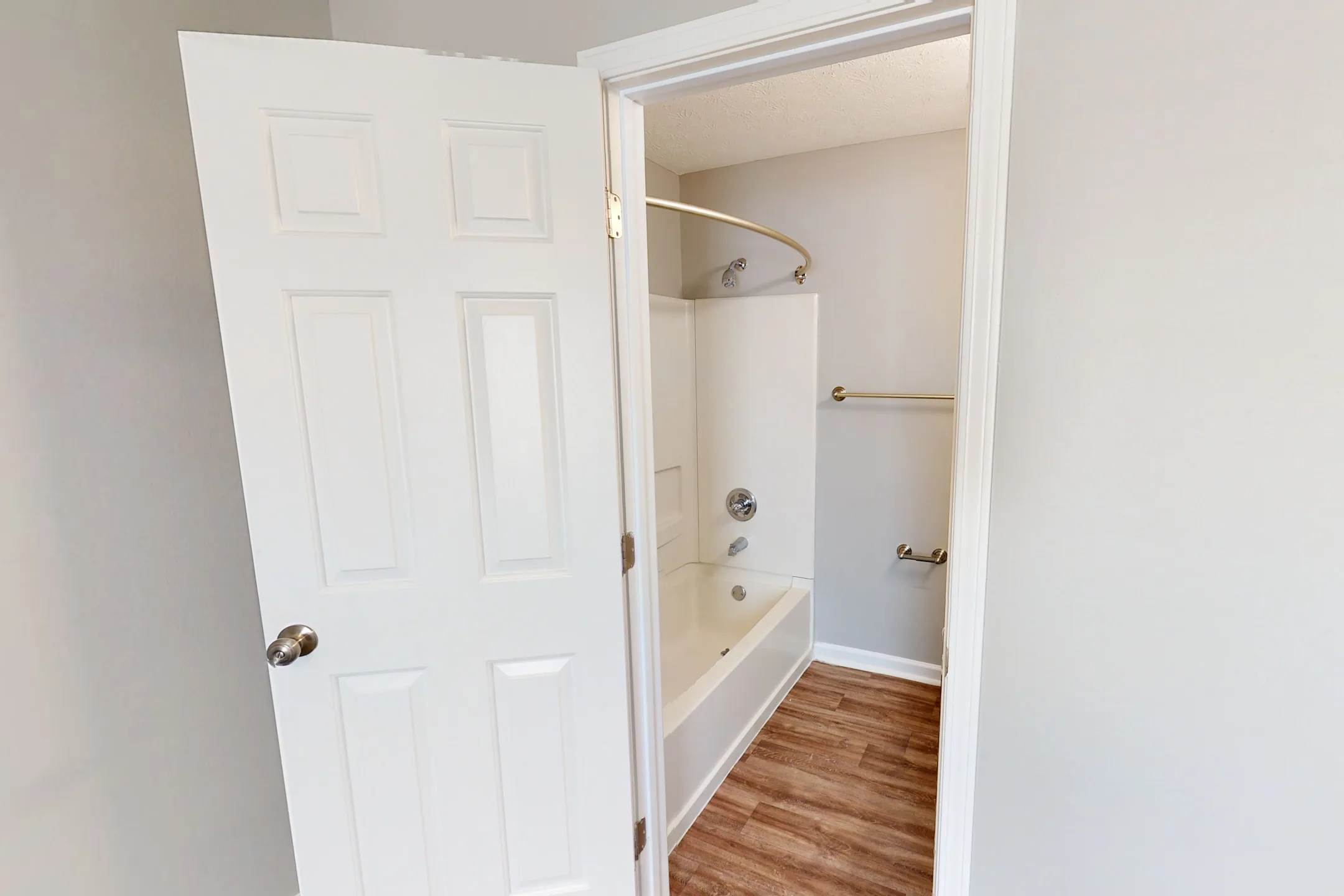 Burlington Oaks Apartments Burlington, KY 41005