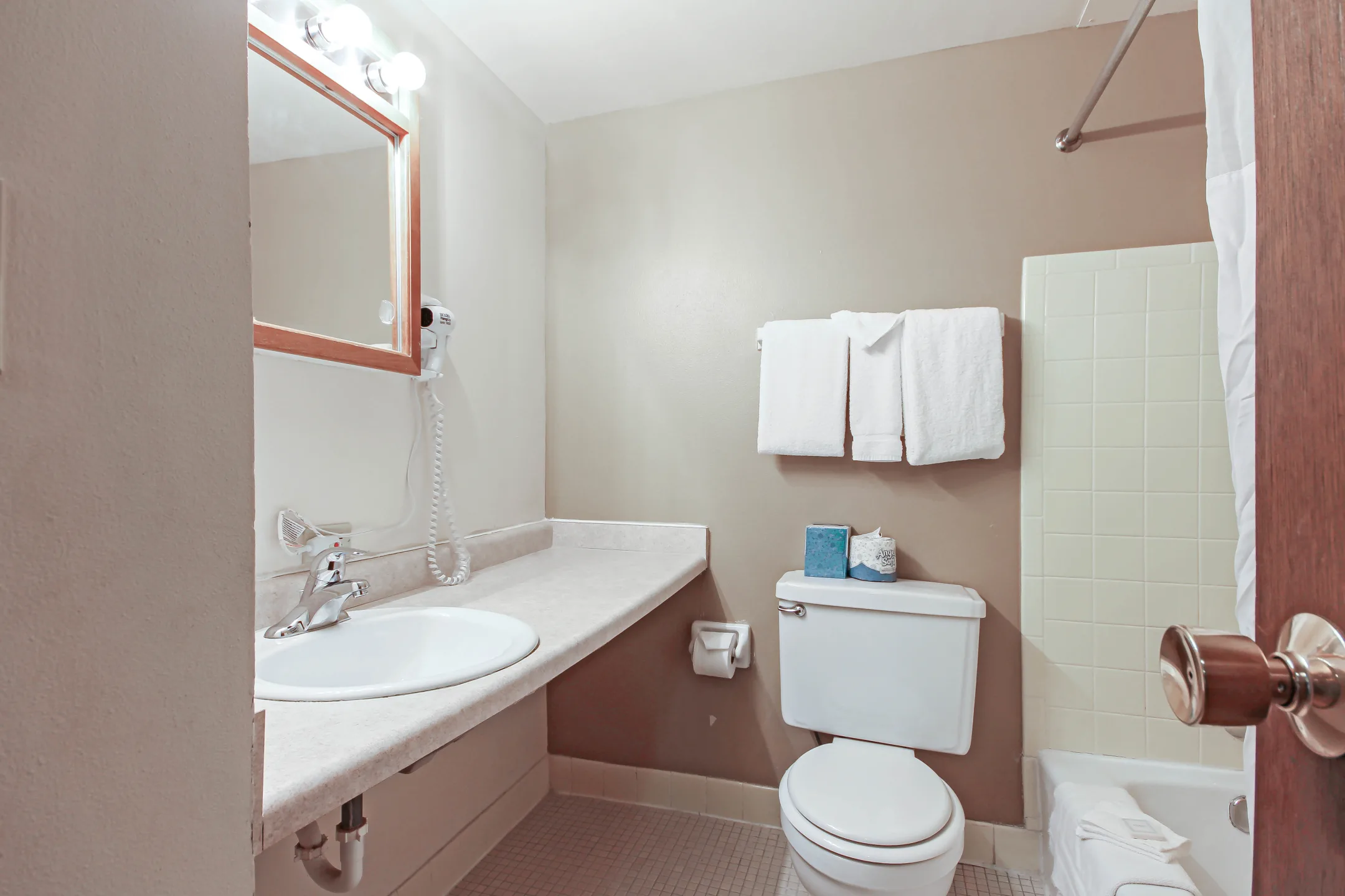 Bathroom - Woodsview Apartments - Milwaukee, WI