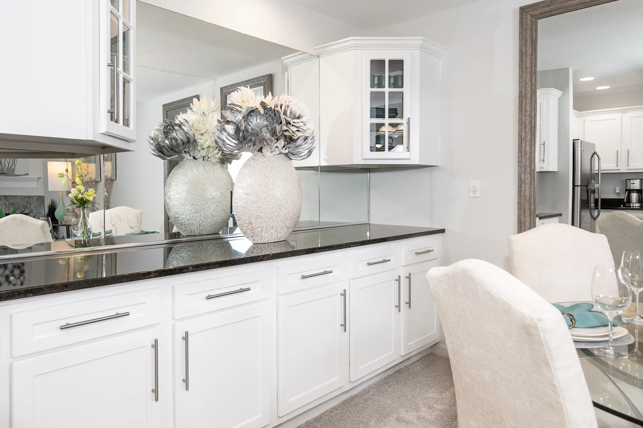 Canterbury Crossing Luxury Apartment Homes N26 W24150 River Park Dr