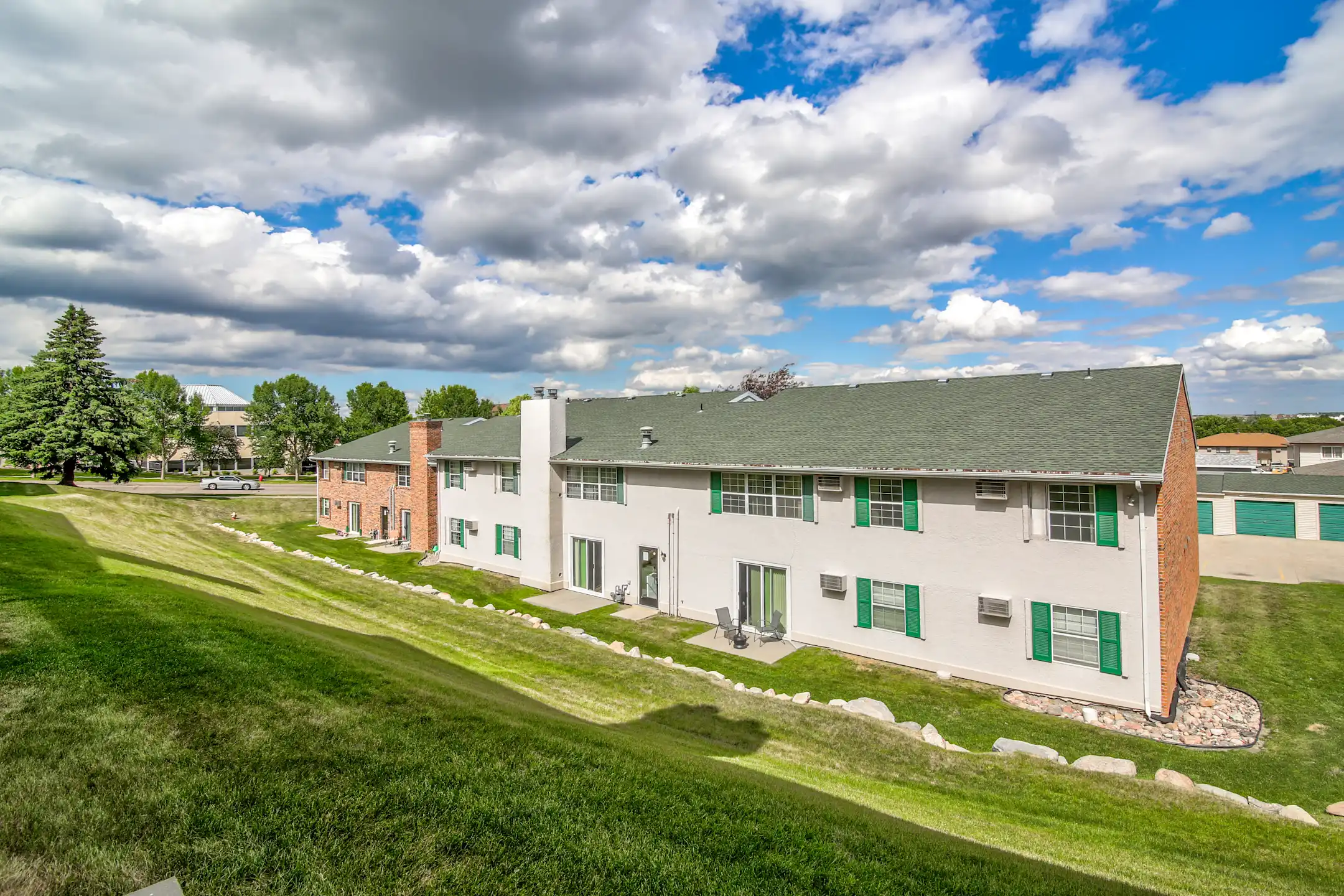 Crestview Manor Apartments 2027 N 16th St Bismarck, ND Apartments