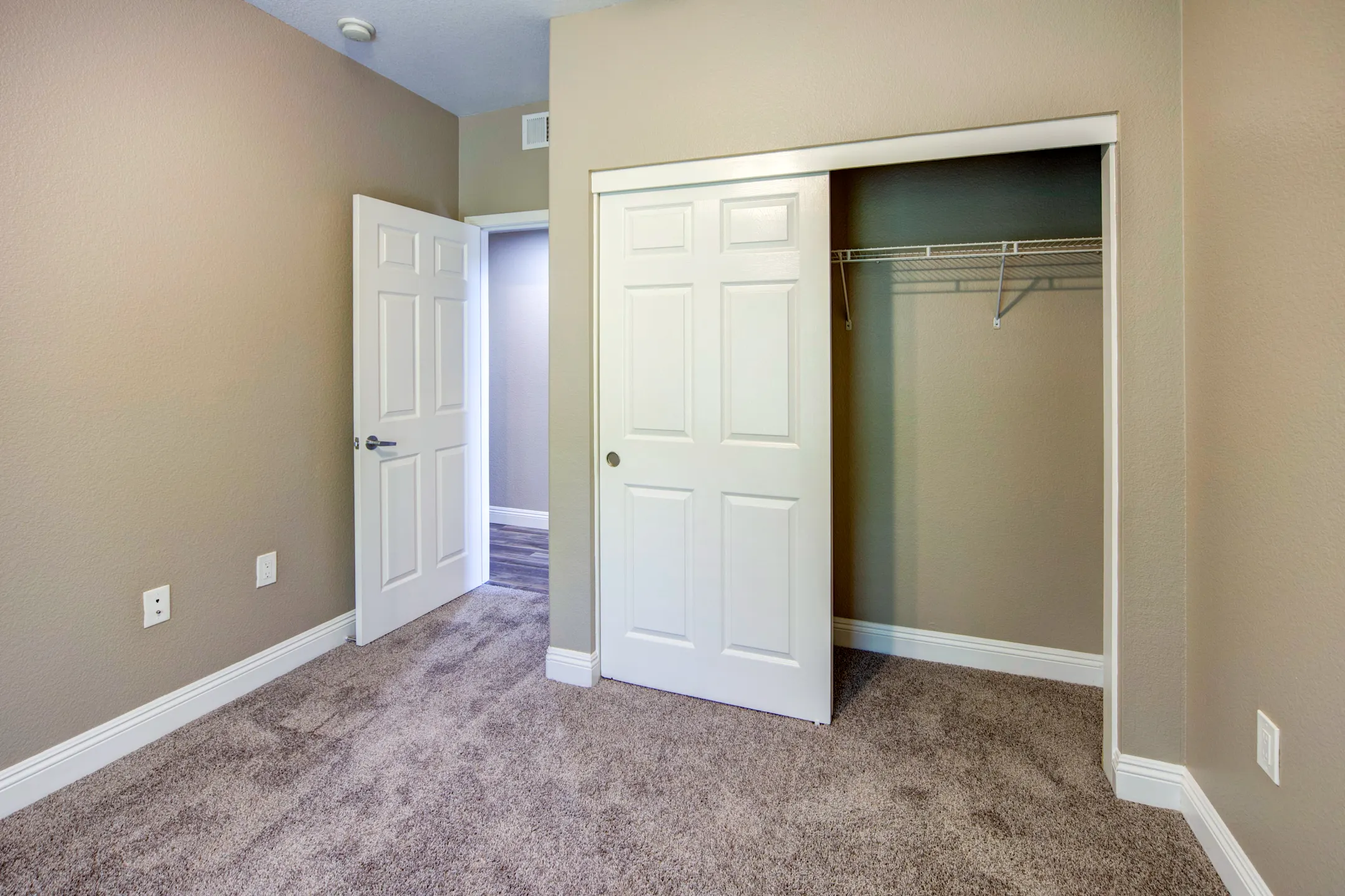Stonelake Apartments