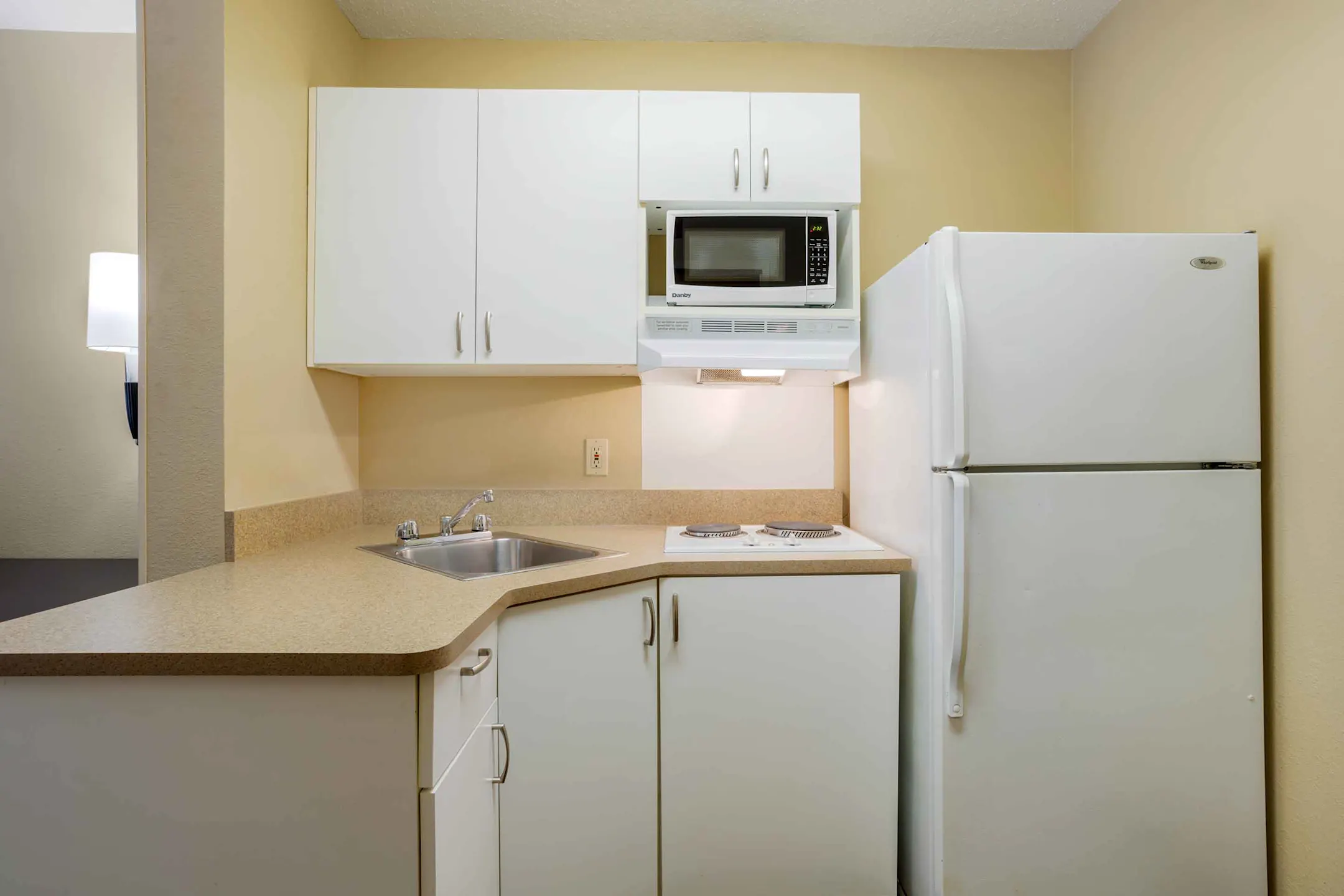 Kitchen - Furnished Studio - White Plains - Elmsford - Elmsford, NY