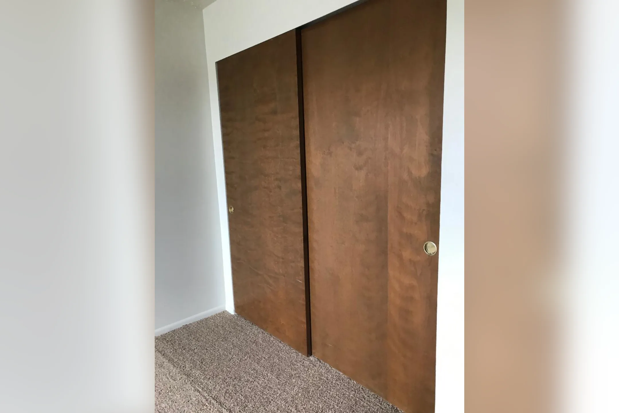 Eastown Villa Apartments Apartments Nappanee, IN 46550