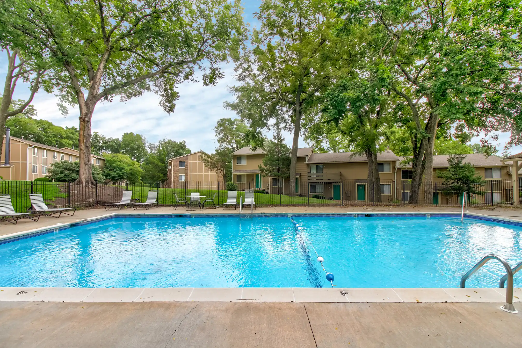 Timberline Apartments 616 NE 38th St Kansas City, MO Apartments for