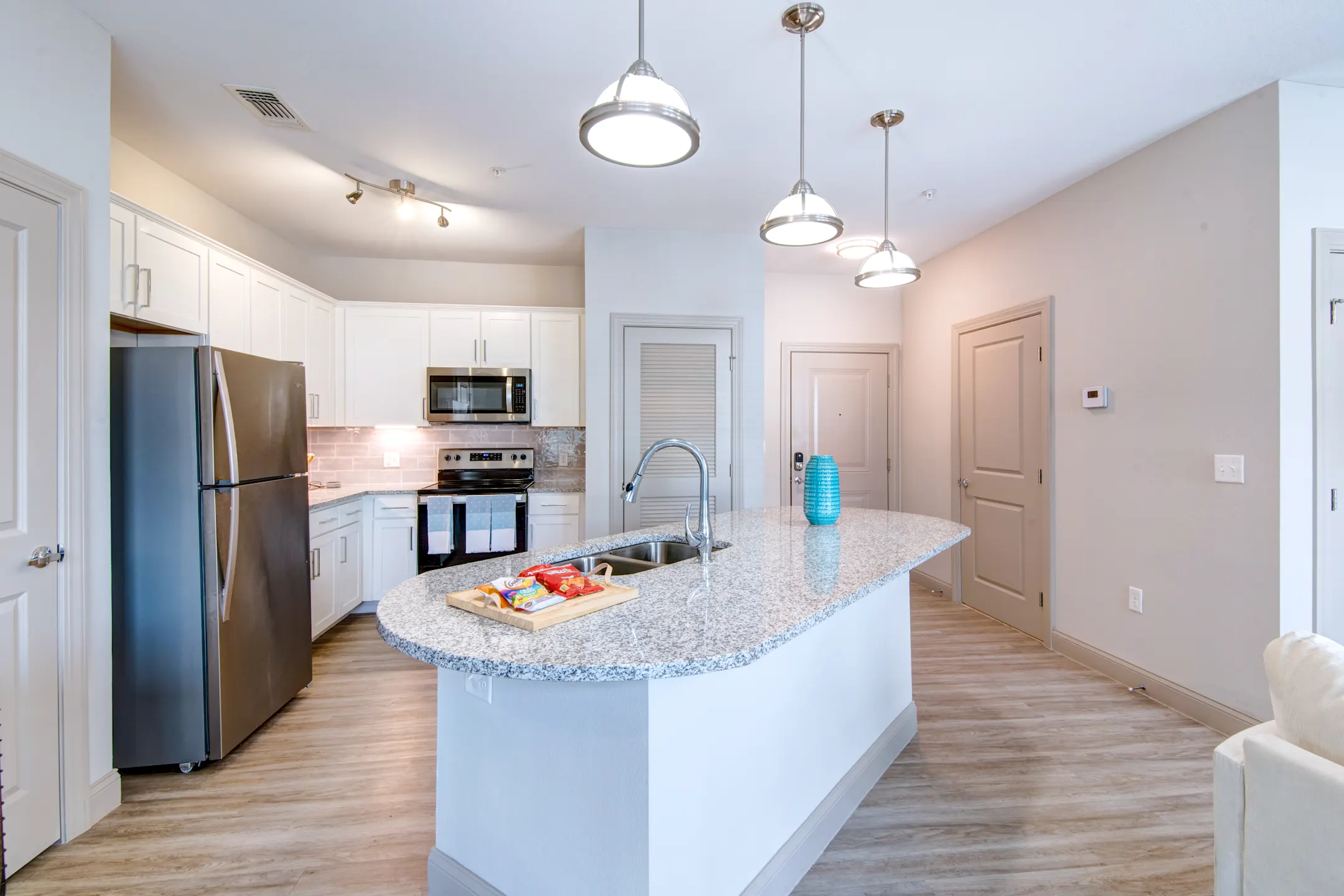 Kitchen - The Hamilton at Lakeside - Kissimmee, FL