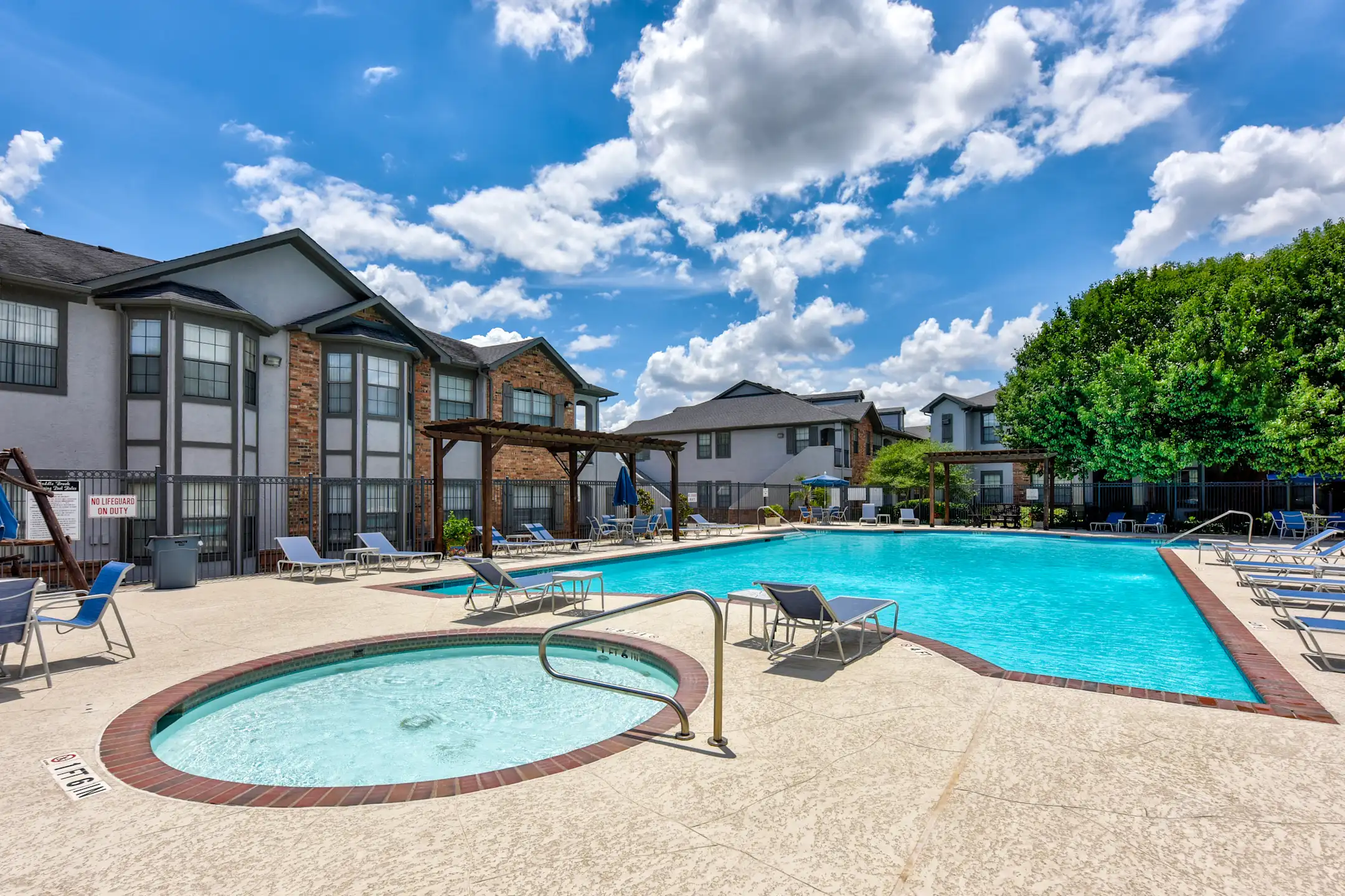 Saddle Brook Apartments 9000 Chapel Rd Waco, TX Apartments for Rent