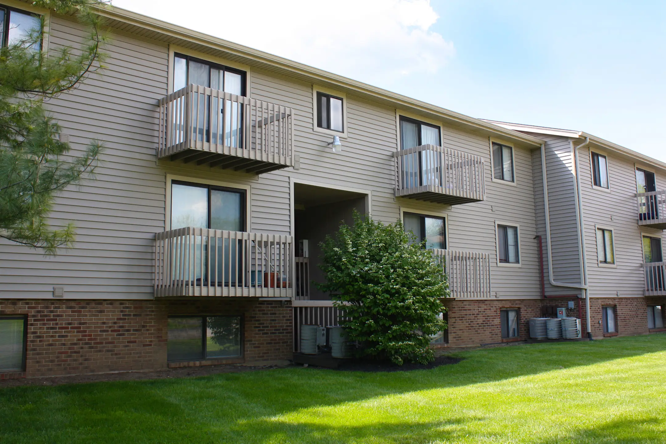 Forest Creek Apartments 3929 Bonita Dr Middletown, OH Apartments