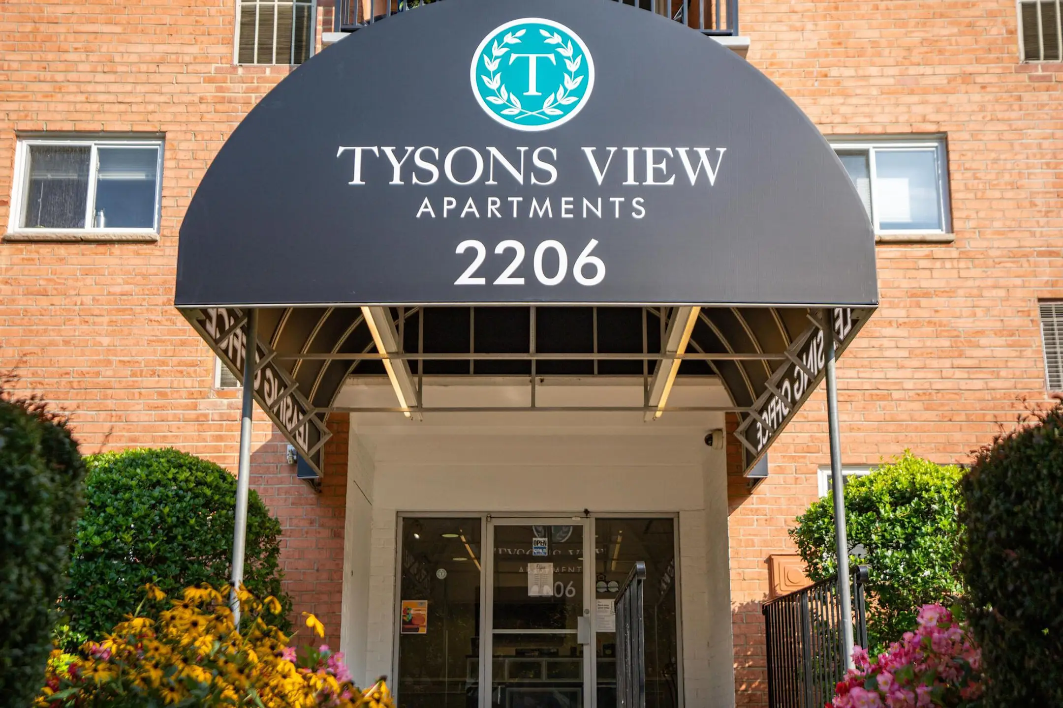 Tysons View Apartments Reviews