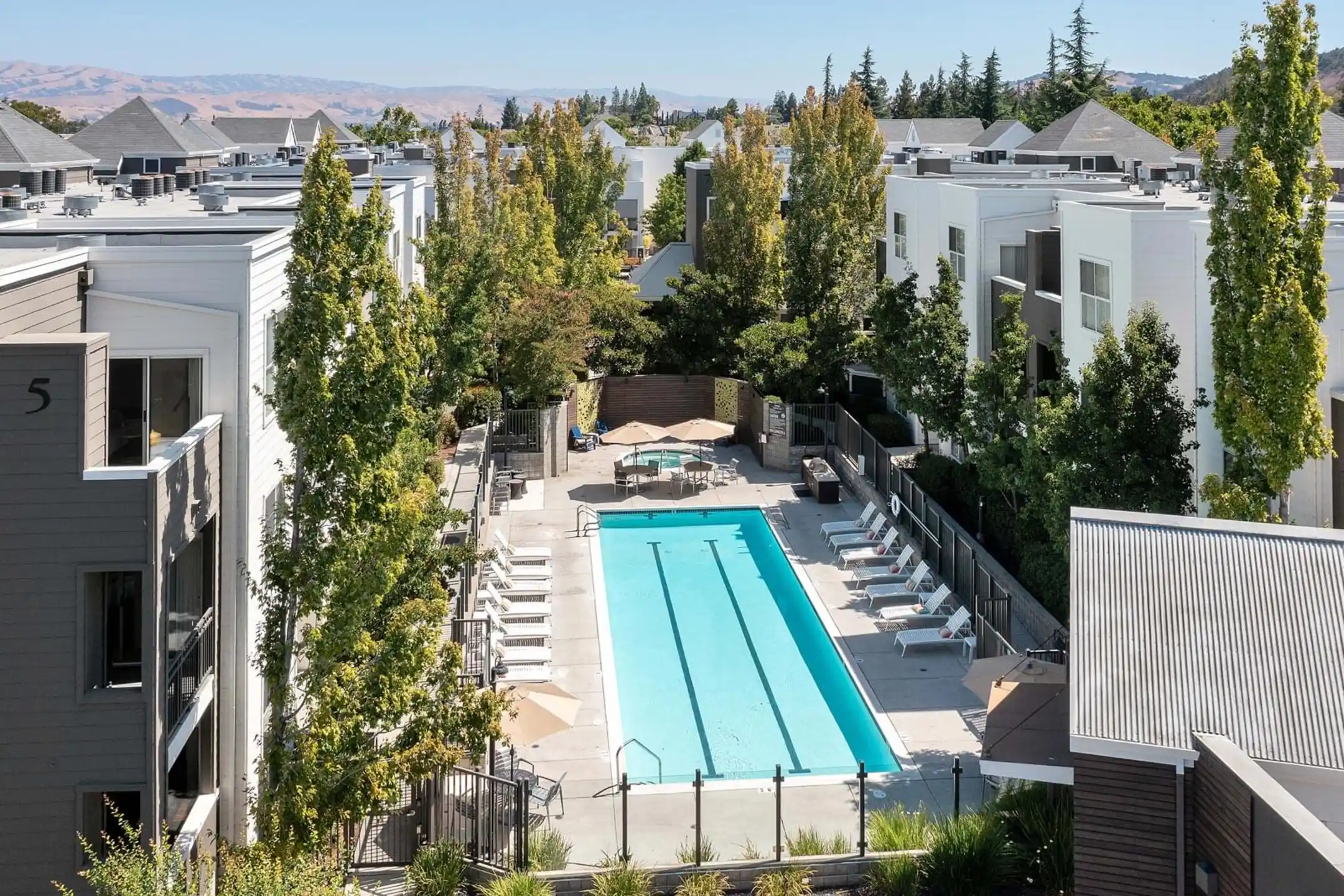 Almaden Lake Village Apartments San Jose, CA 95123
