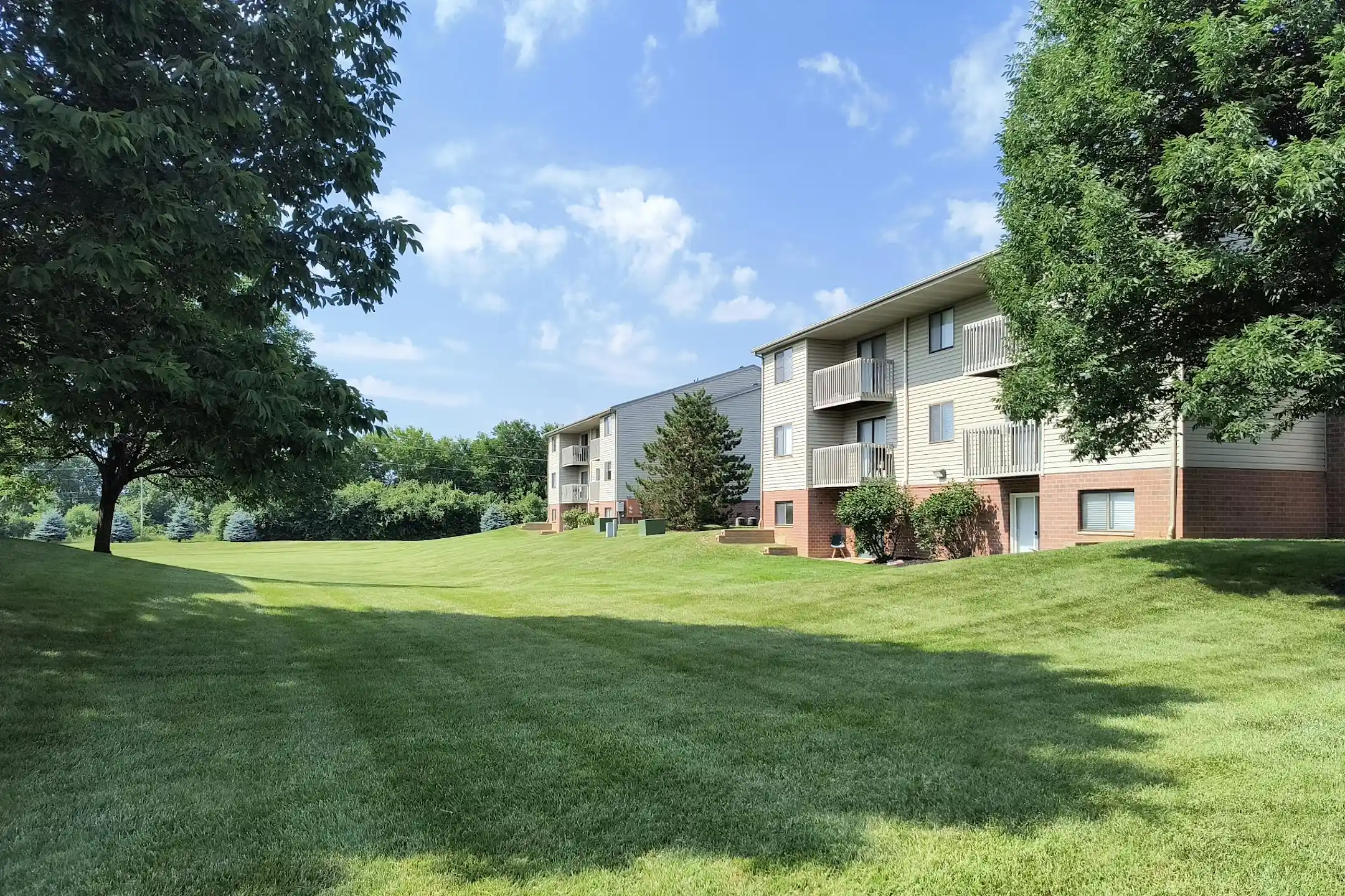 Windsor Place - 3944 Camberlee Way | Beavercreek, OH Apartments for