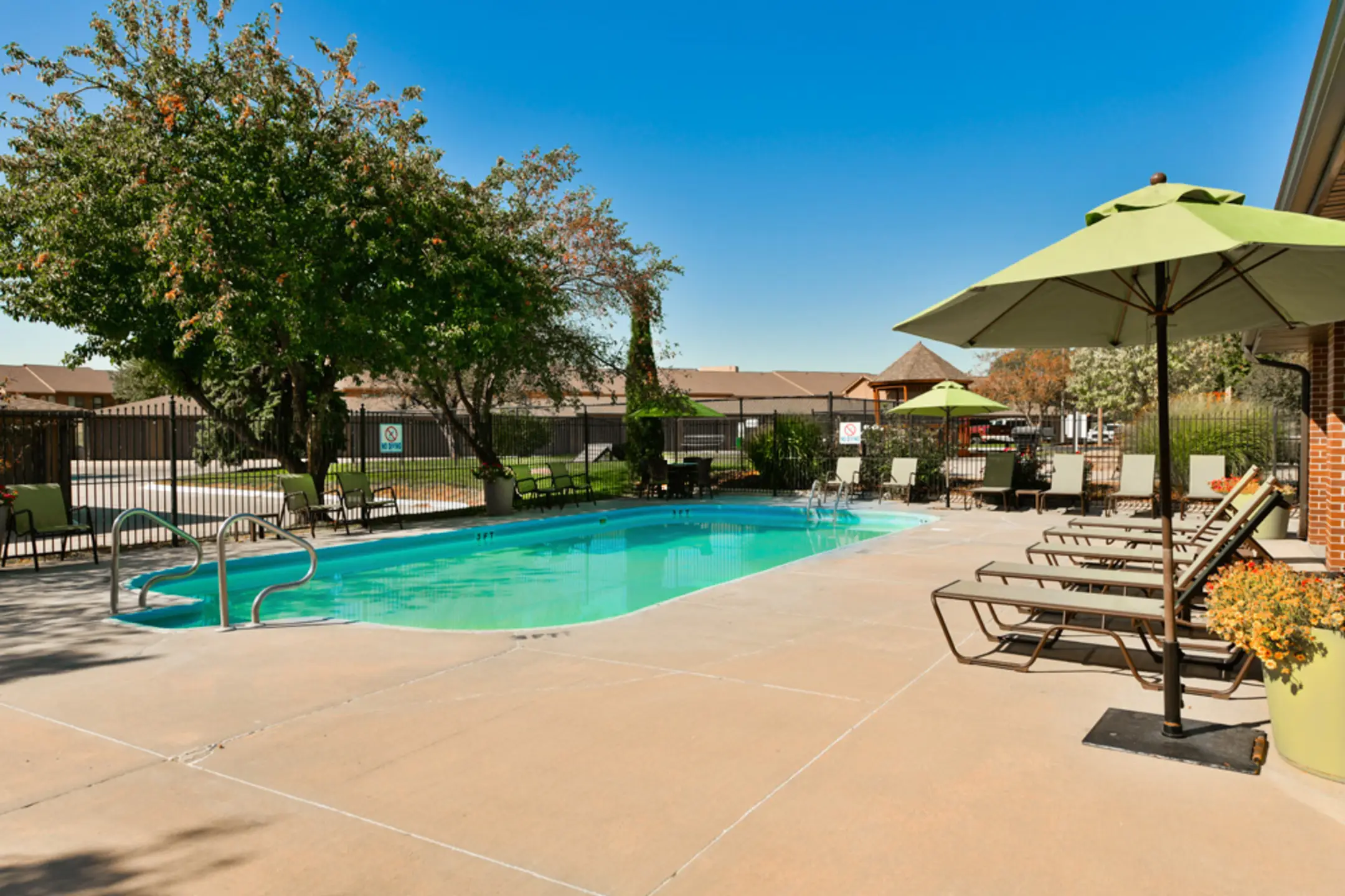 Huntington Park 623 Fenwick Dr Papillion, NE Apartments for Rent