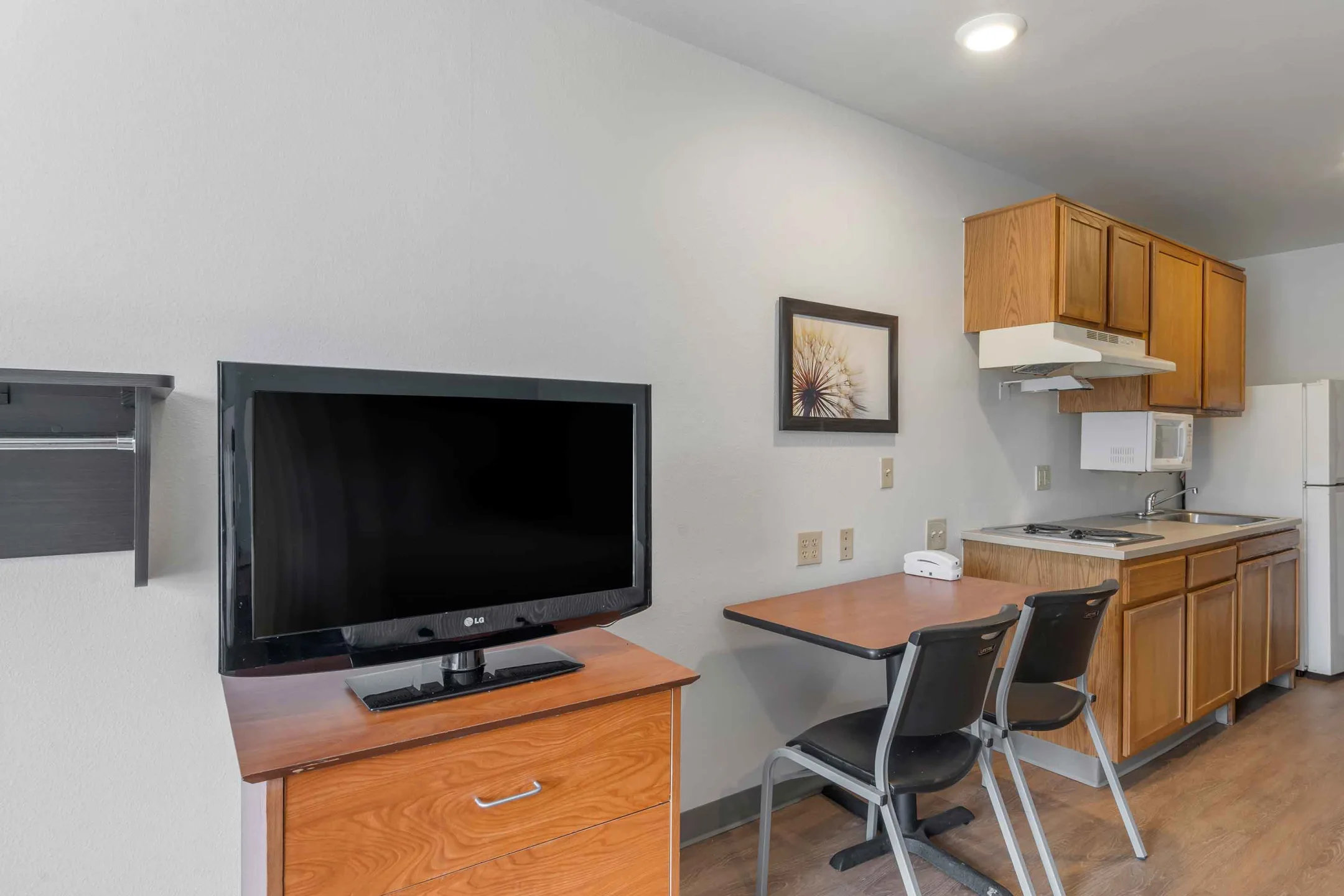 Furnished Studio Lakeland Apartments Lakeland, FL 33805
