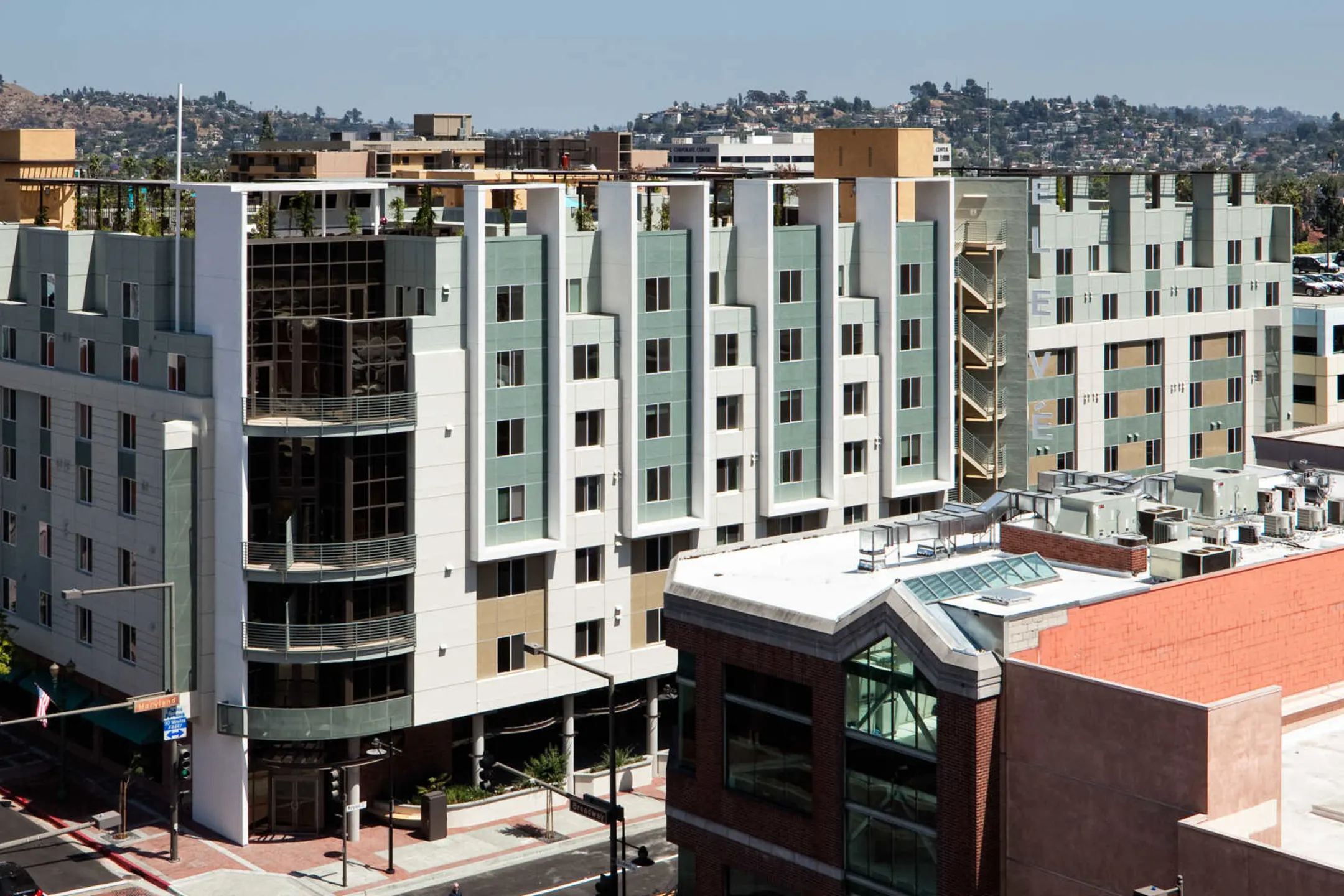 Eleve Lofts and Skydeck 200 E Broadway Glendale, CA Apartments for