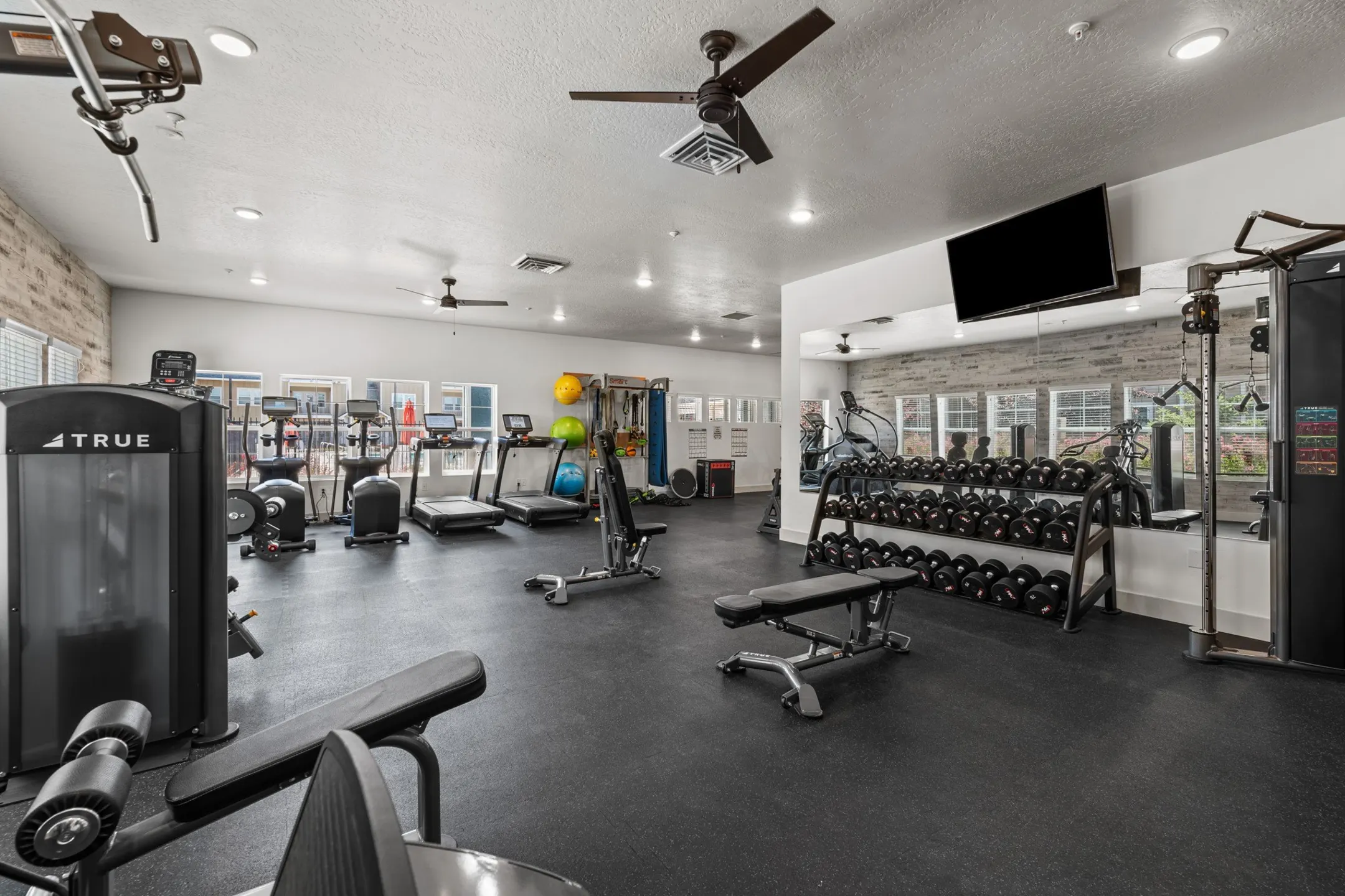 Fitness Weight Room - Prelude at Paramount - Meridian, ID
