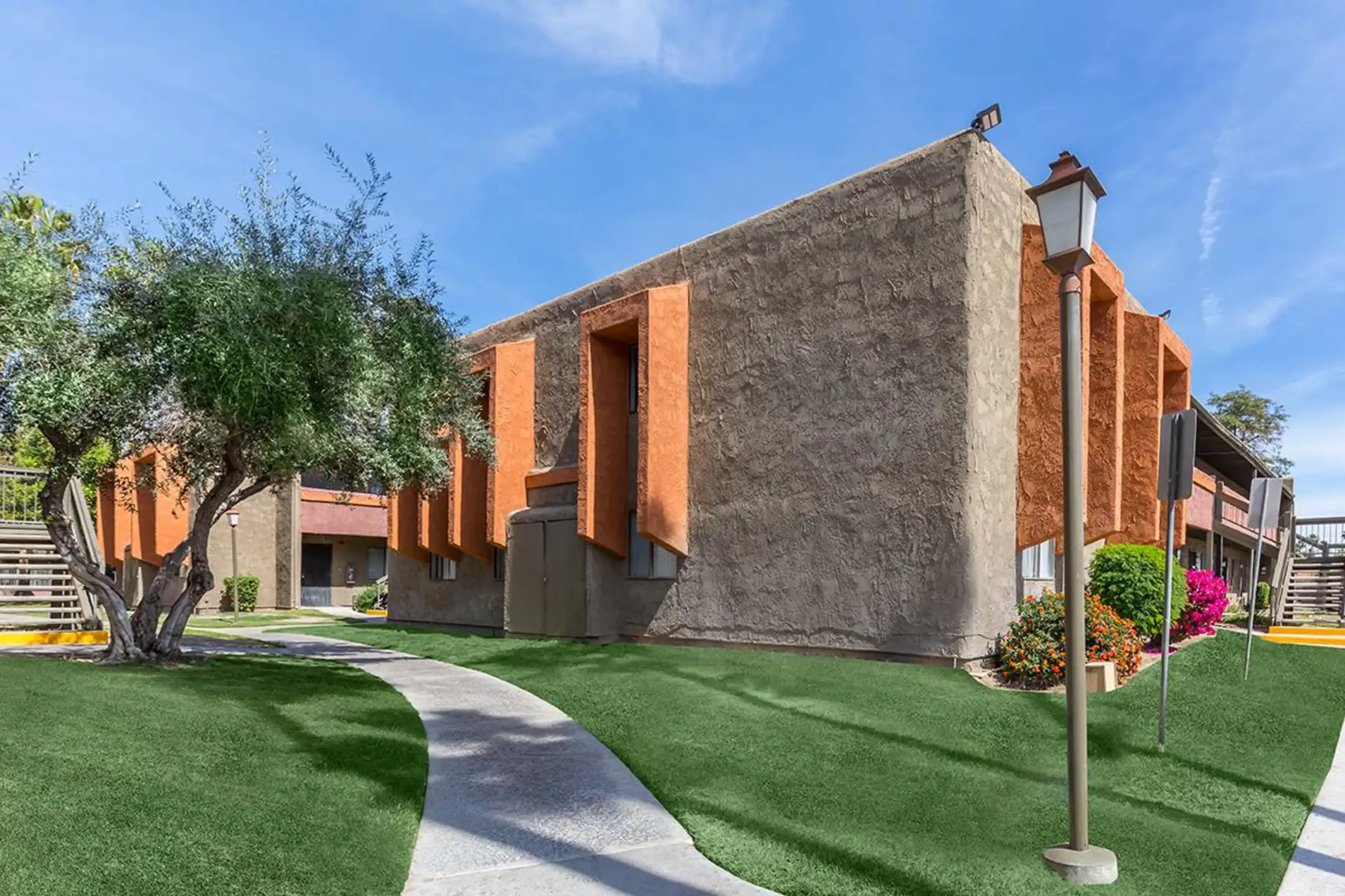 La Ventana 300 S Calle El Segundo Palm Springs, CA Apartments for