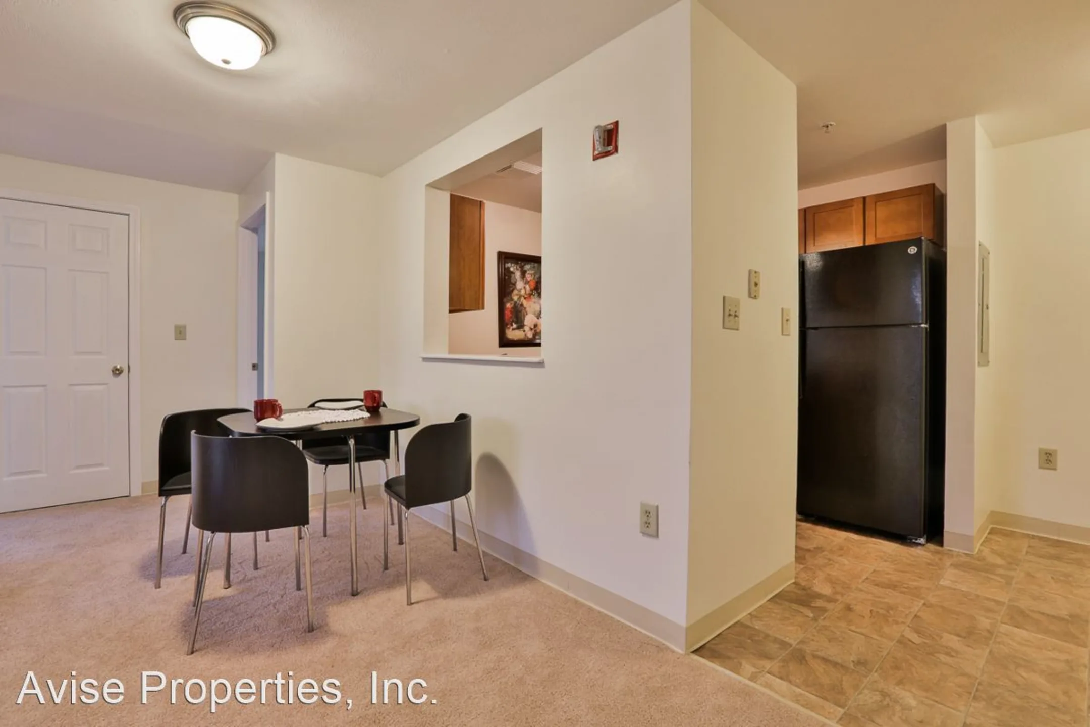 Dining Room - The Residences at Summit Pointe - Manchester, NH