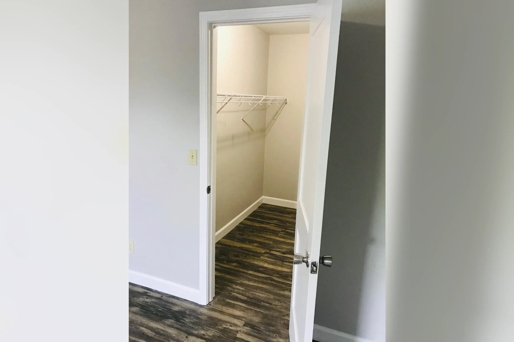 Seven Oaks Apartments 771 Lakeview Dr Henderson, KY Apartments for