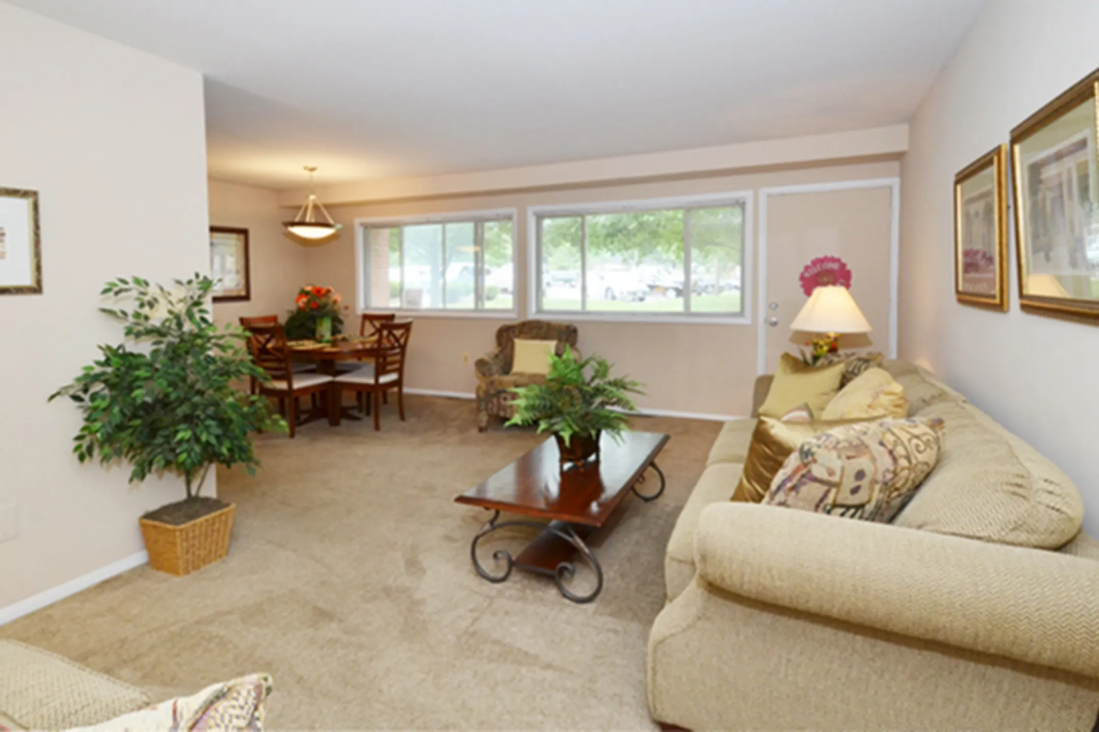 Windsor Forest Apartments