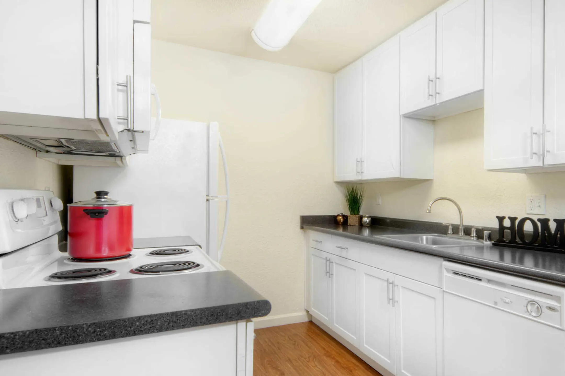 Woodleaf Apartments Campbell, CA 95008