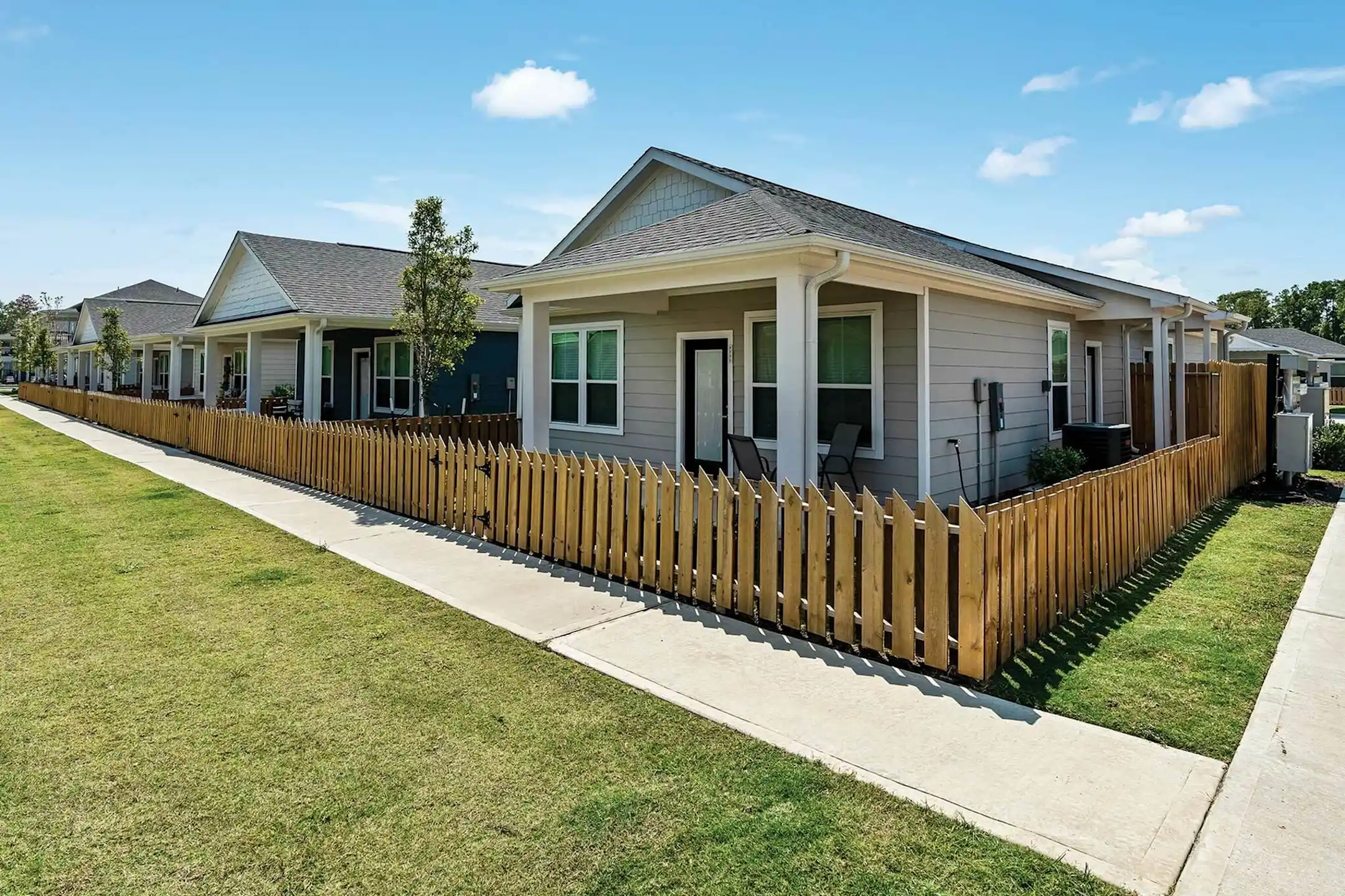 LEO at West Fork Apartments Conroe, TX 77304