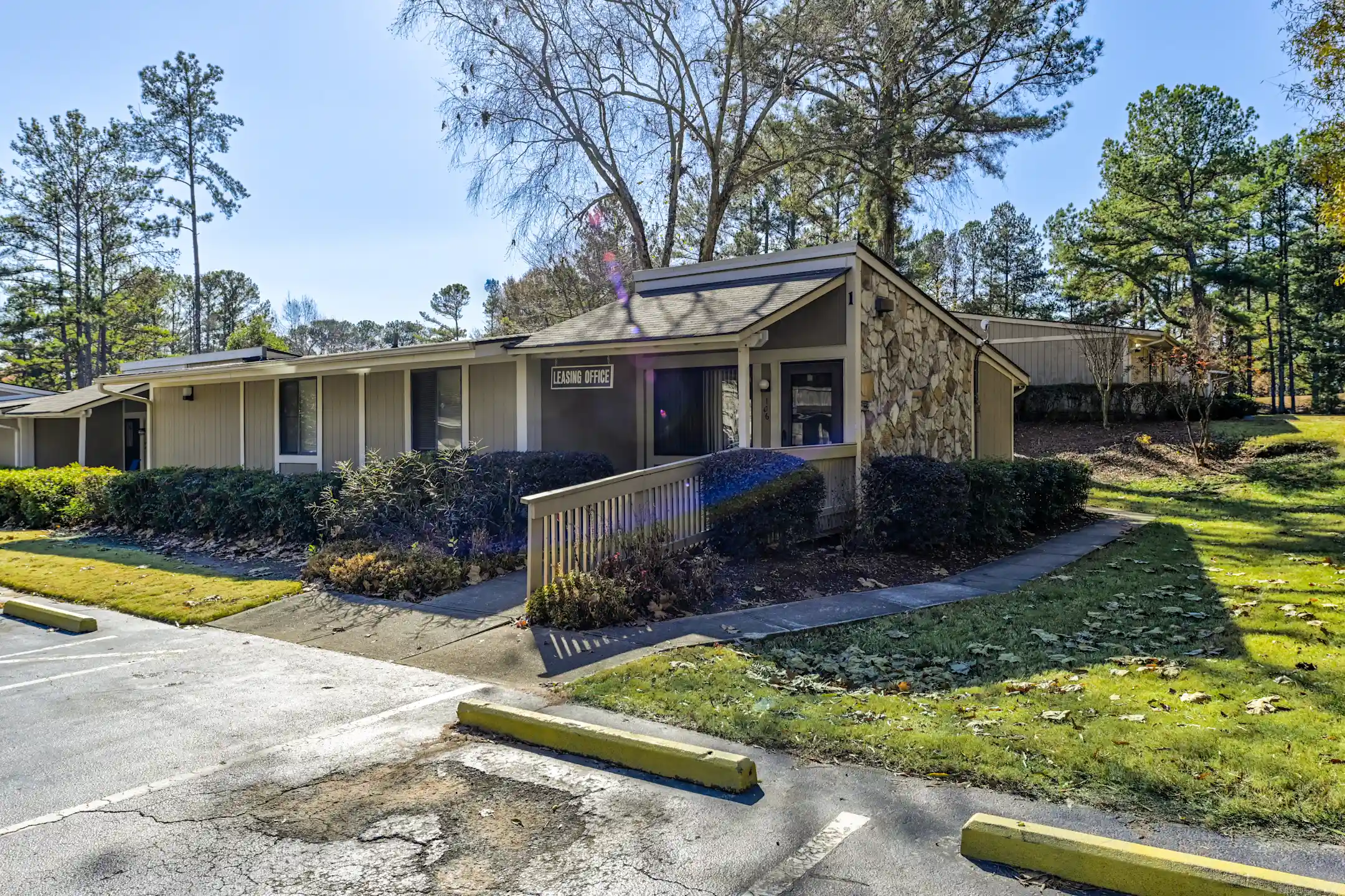 Building - Redan Cove Apartments - Decatur, GA