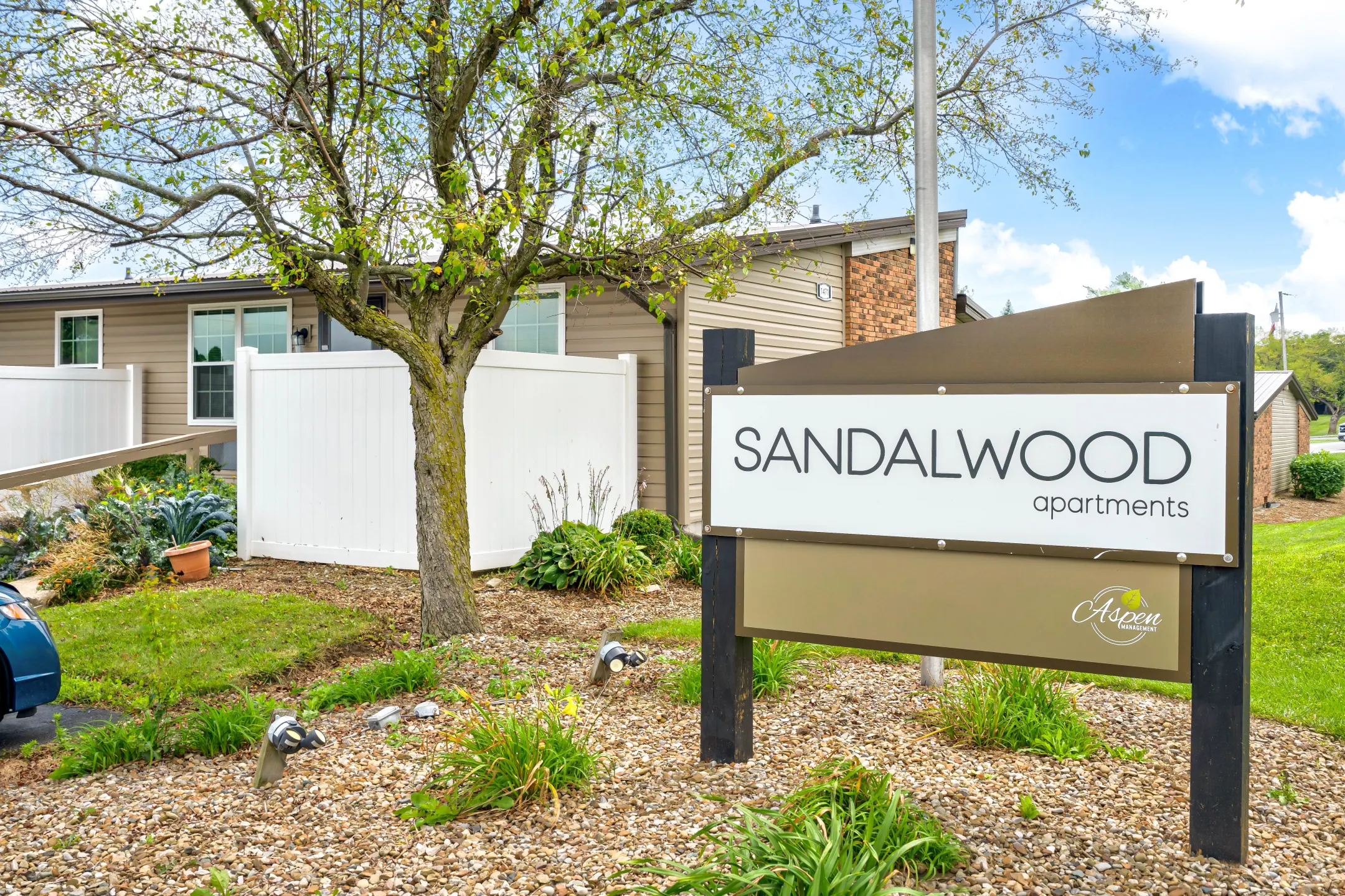 Community Signage - Sandalwood/Springwood Apartments - Ashland, OH