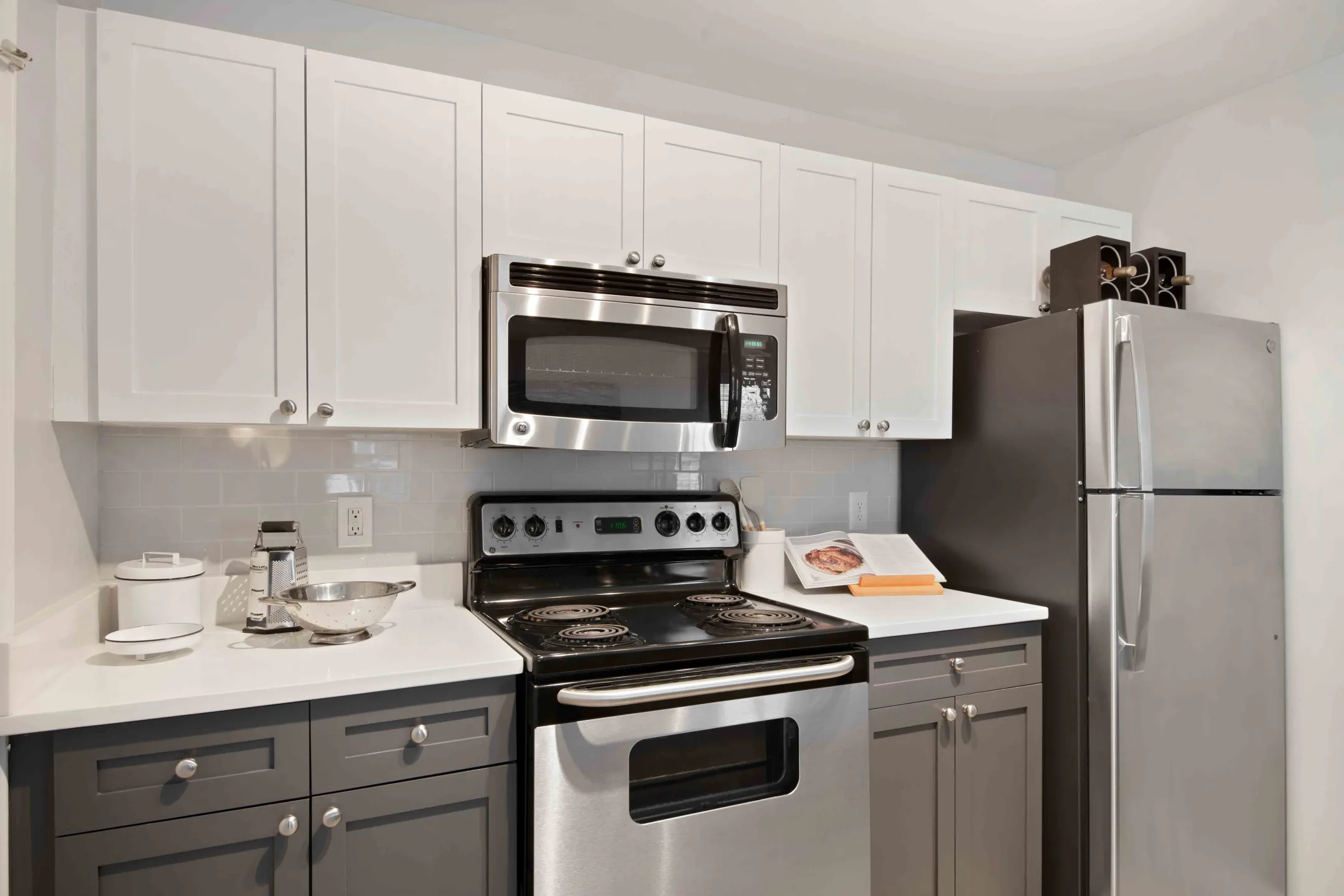 Henley at Kingstowne 7150 Rock Ridge Ln Alexandria, VA Apartments