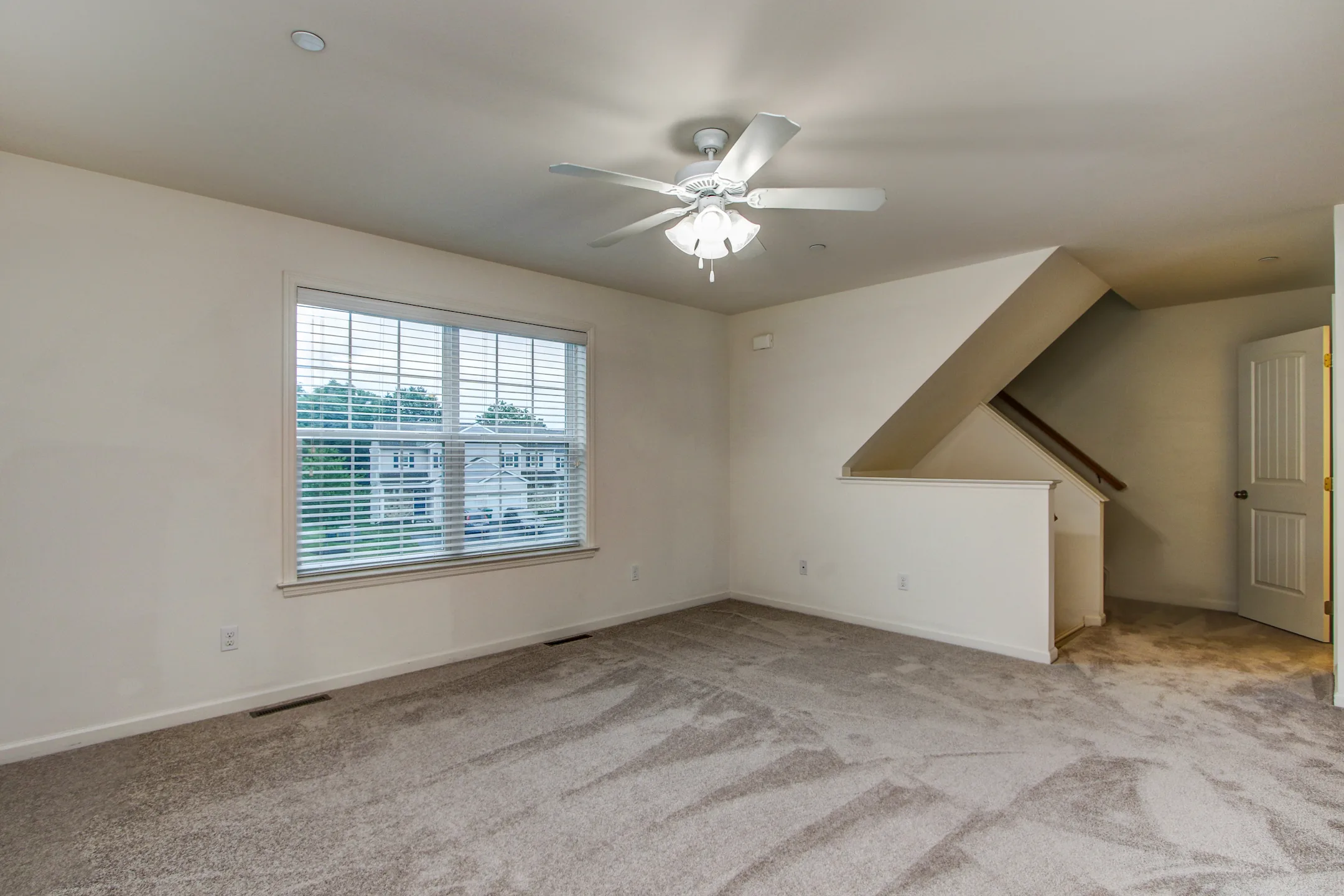 Fox Ridge Apartments and Townhomes Apartments Lebanon, PA 17042