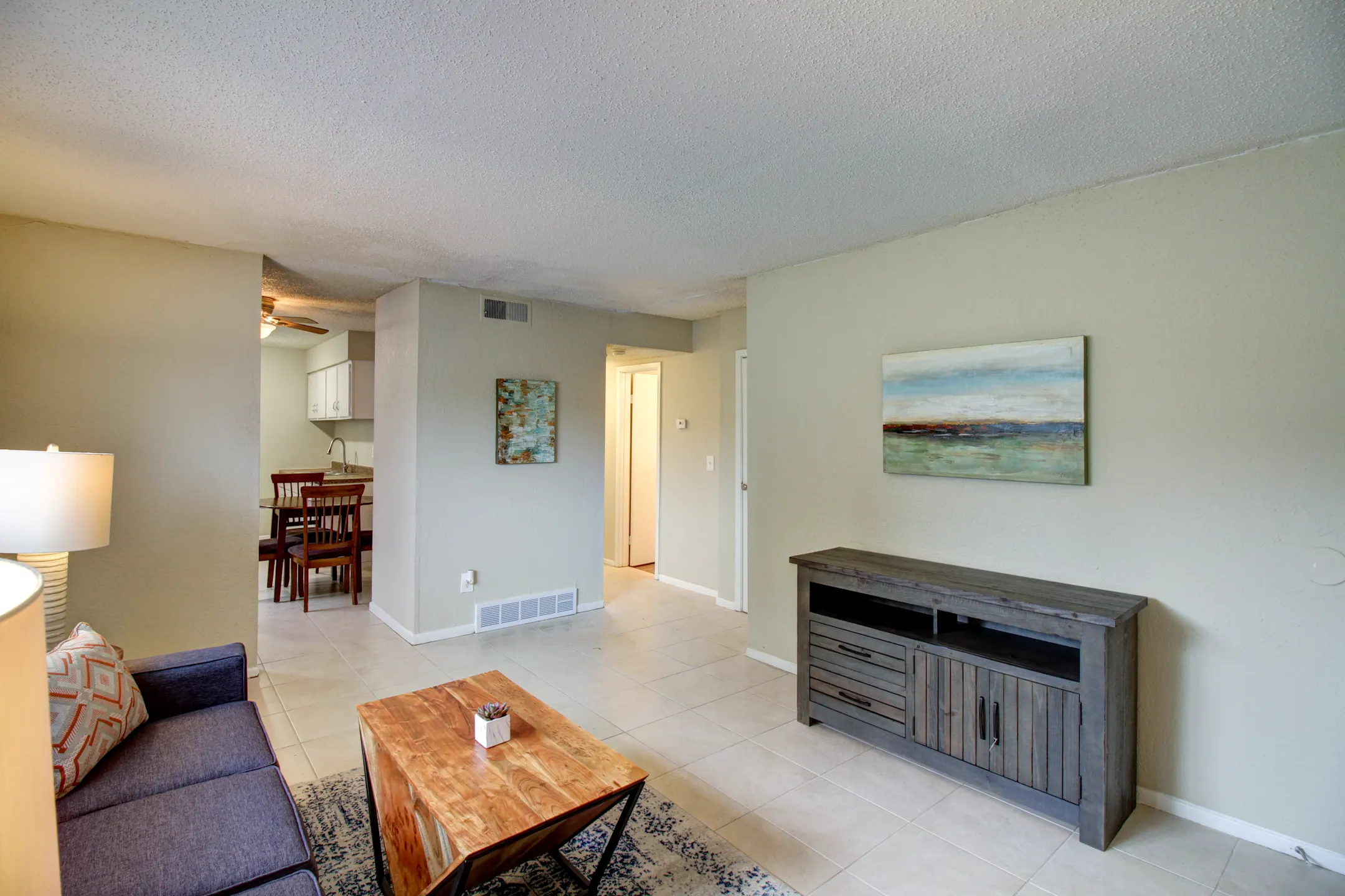 Crossroads Village Apartments 307 S Forrest Ave Liberty, MO