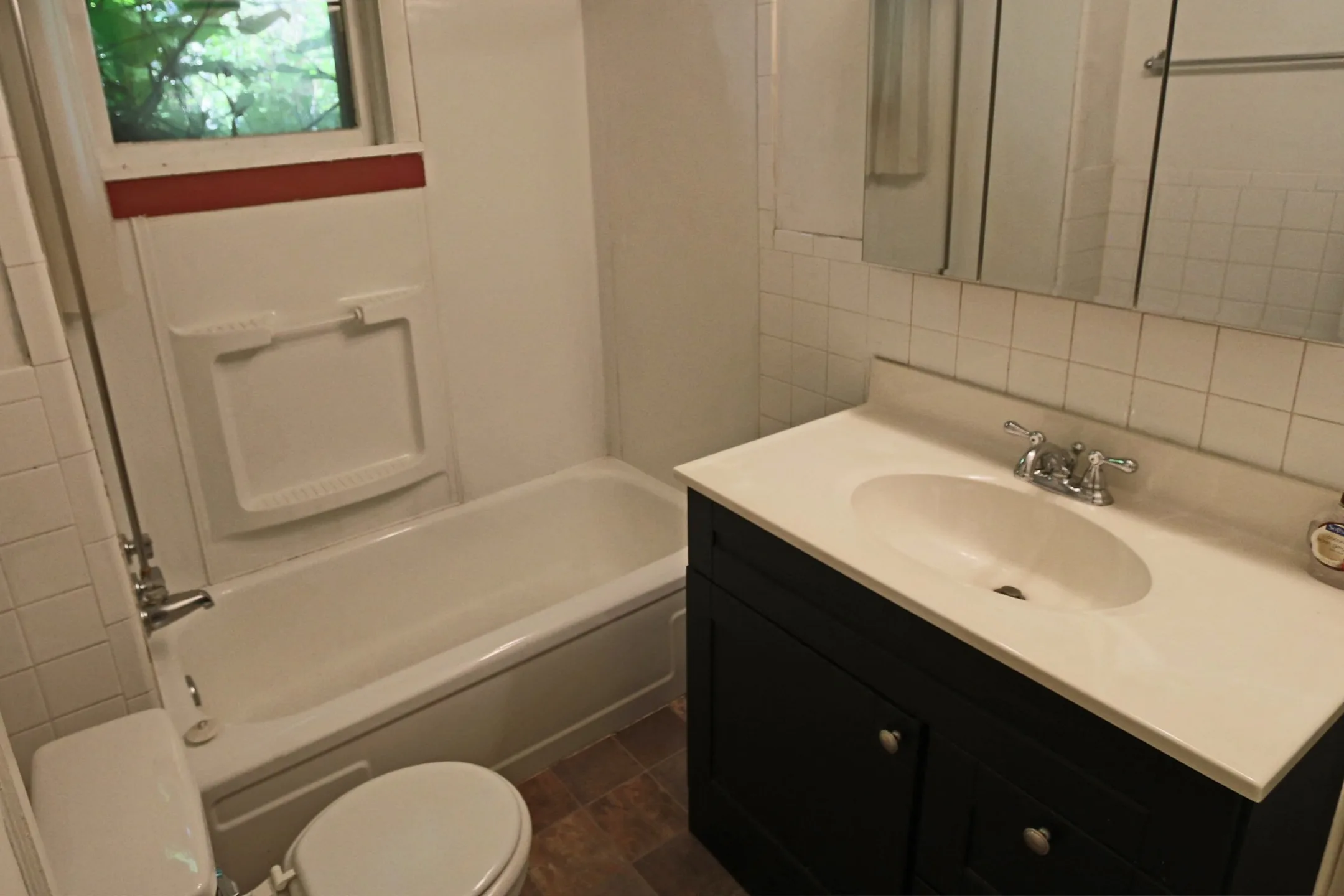 Bathroom - Grand and Dale Apartments - Saint Paul, MN