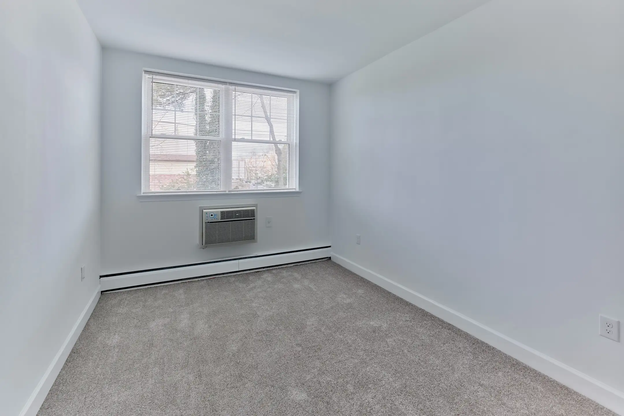 Crestwood Apartments Apartments Wayne, PA 19087